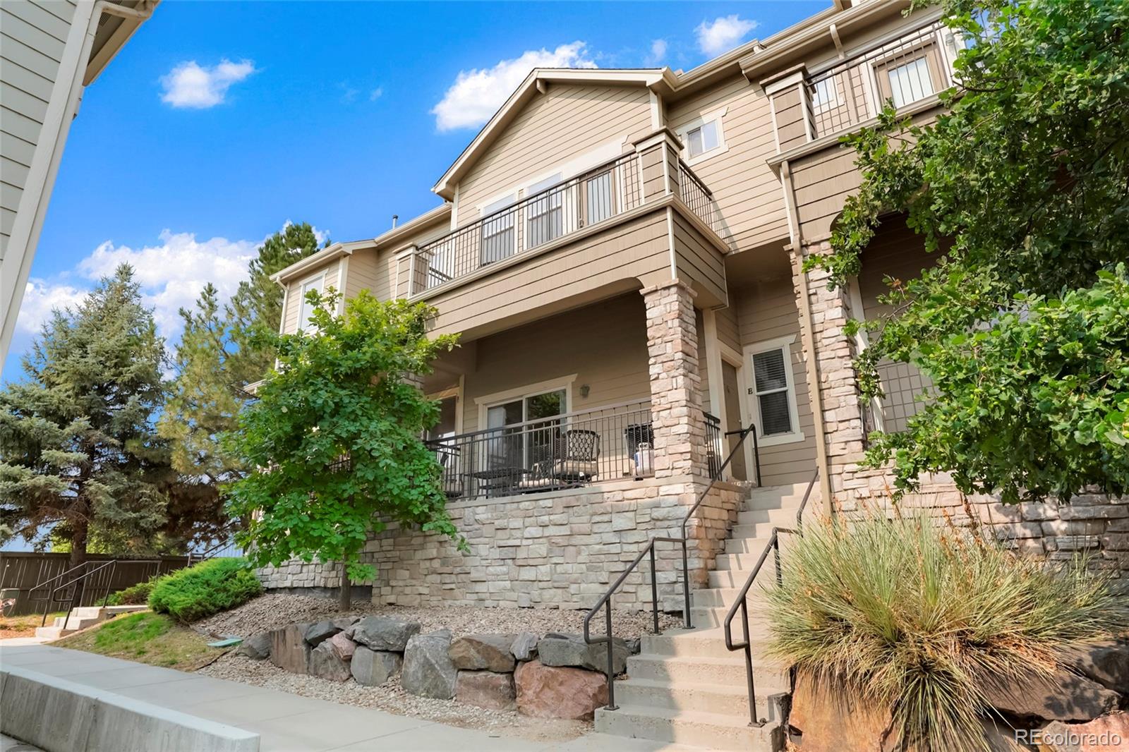  Commerce City Condo / Townhome | MLS #: 225825511250  FLORENCE Street 7E, Commerce City Beds: 3 Baths: 3 Price: $350,000
