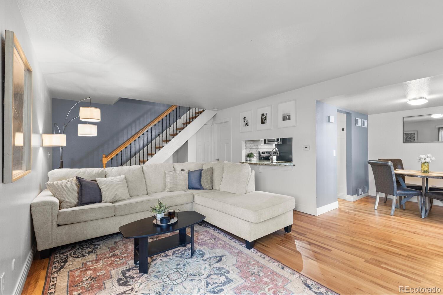 Raintree East Aurora Condo / Townhome | MLS #: 72643989901 E Evans Avenue 28C, Aurora Beds: 2 Baths: 2 Price: $285,000