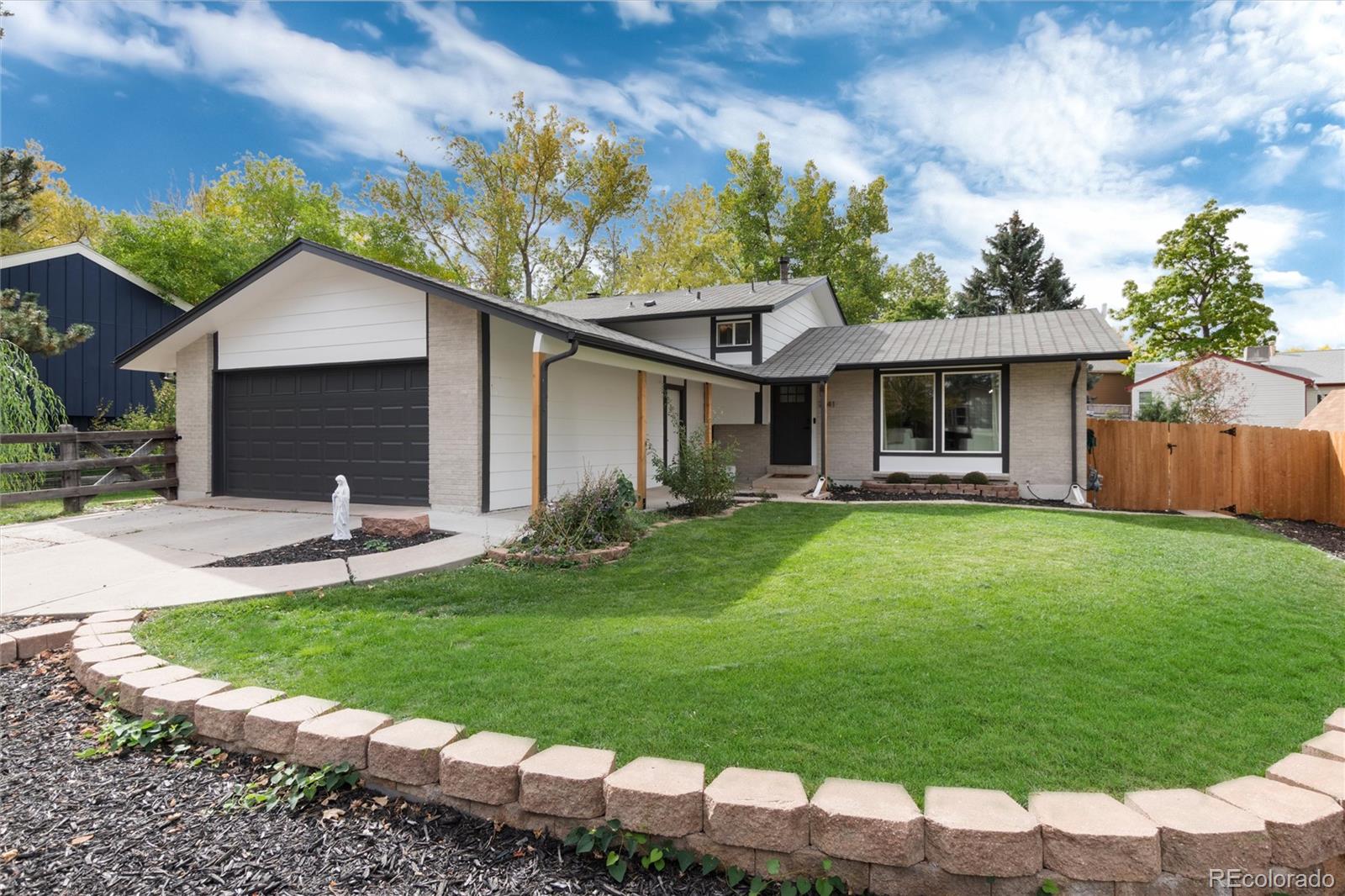 7641 s wellington street, Centennial sold home. Closed on 2026-02-26 for $692,000.