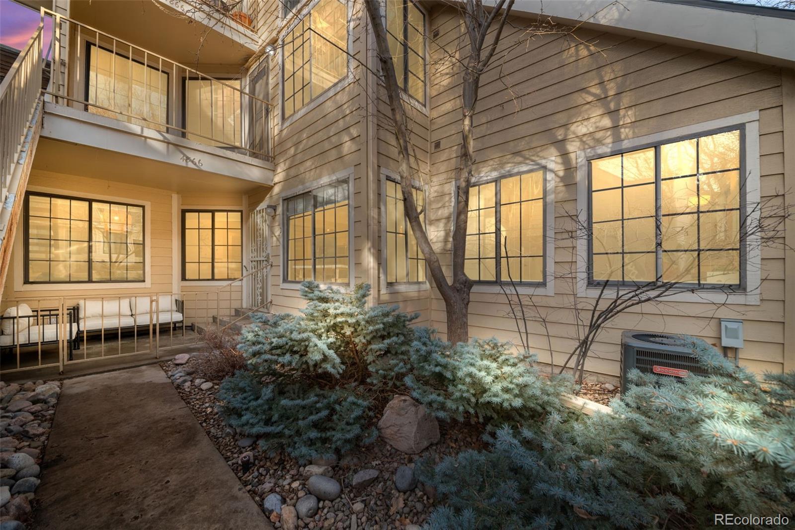 Cedar Pointe Denver Condo / Townhome | MLS #: 43003534866 E Kentucky Avenue D, Denver Beds: 2 Baths: 1 Price: $295,000