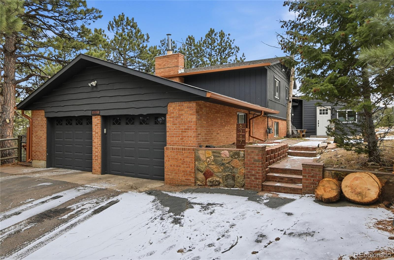  Morrison Home | MLS #: 19258876387  High Drive, Morrison Beds: 4 Baths: 3 Price: $880,000