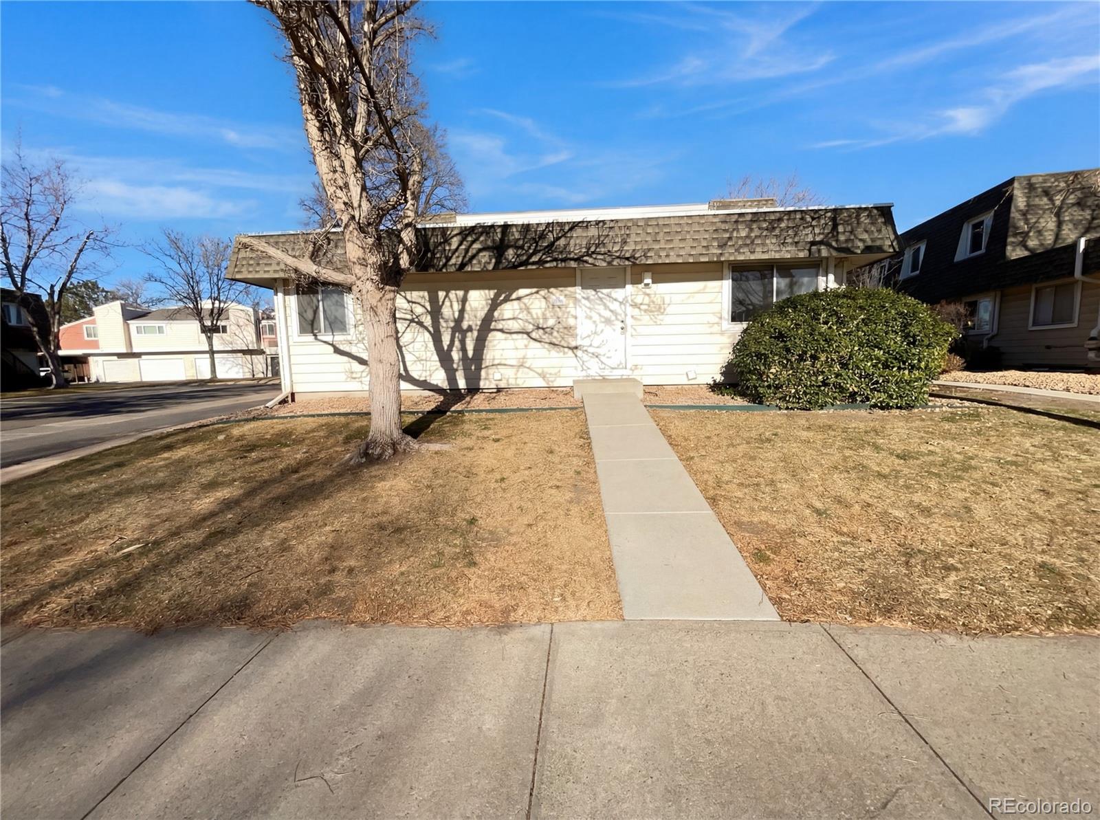 6805 e arizona avenue, Denver sold home. Closed on 2026-04-01 for $268,000.
