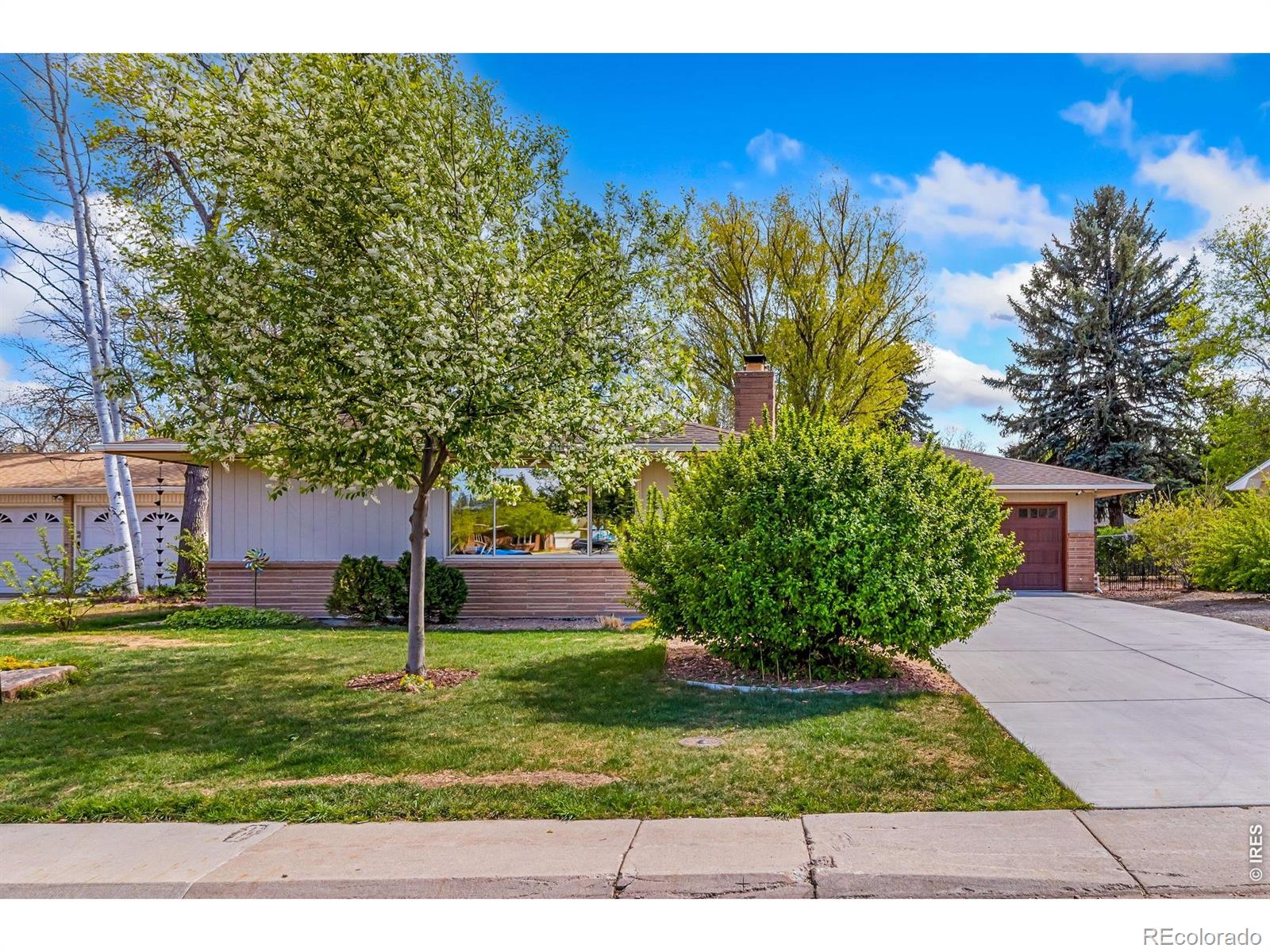 Thunderbird Estates Fort Collins Home | MLS #: 4567891050564301 E Thunderbird Drive, Fort Collins Beds: 3 Baths: 3 Price: $625,000