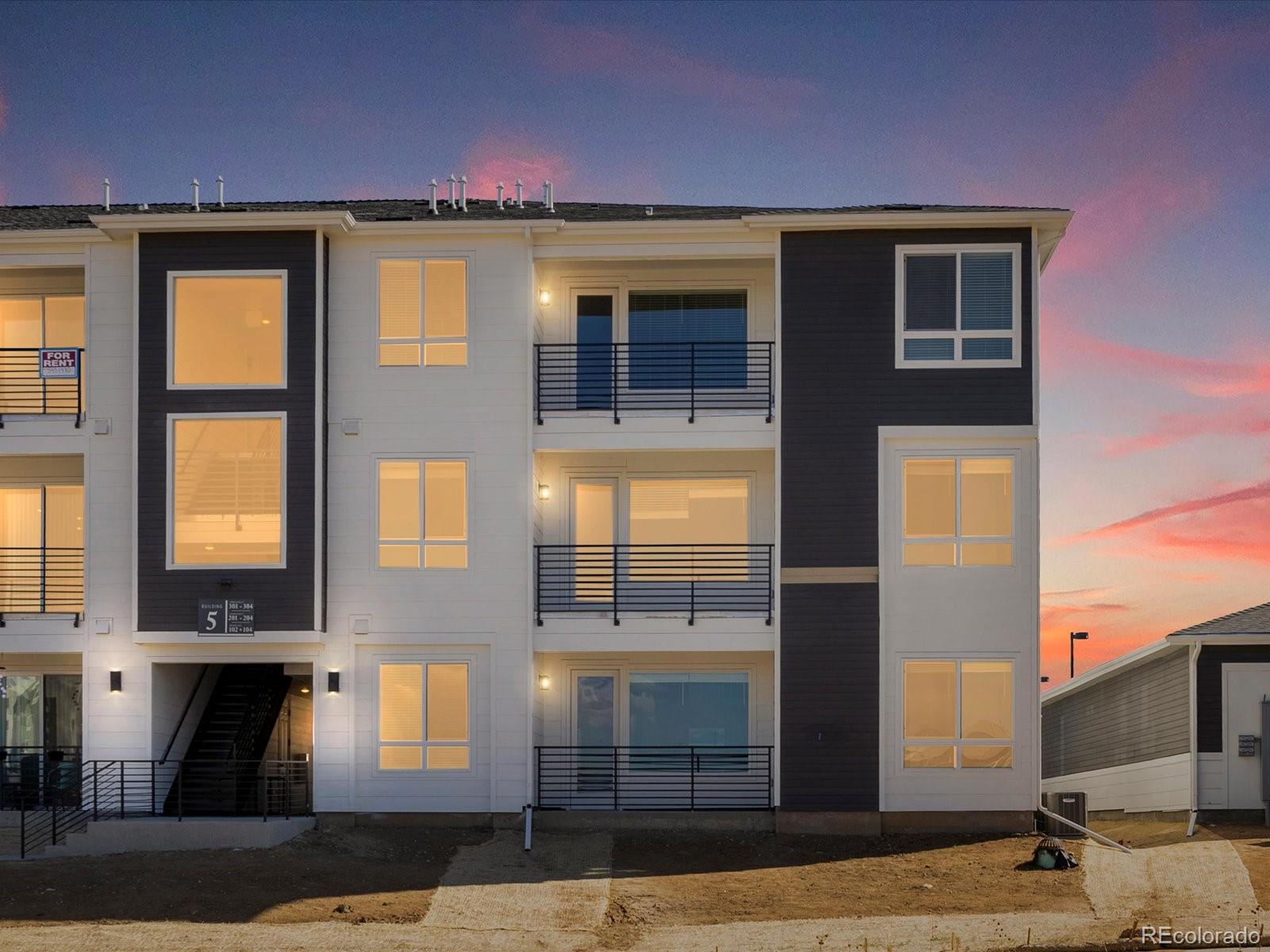 6153 n ceylon street, Denver sold home. Closed on 2026-06-24 for $330,990.