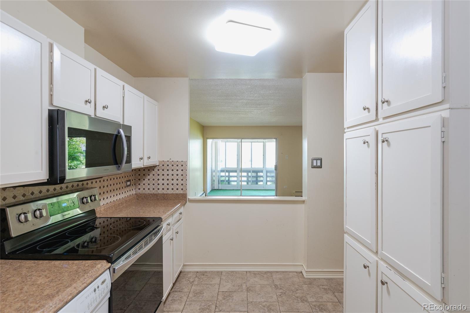 Windsor Denver Condo / Townhome | MLS #: 15774879625 E Center Avenue 8A, Denver Beds: 2 Baths: 2 Price: $197,500