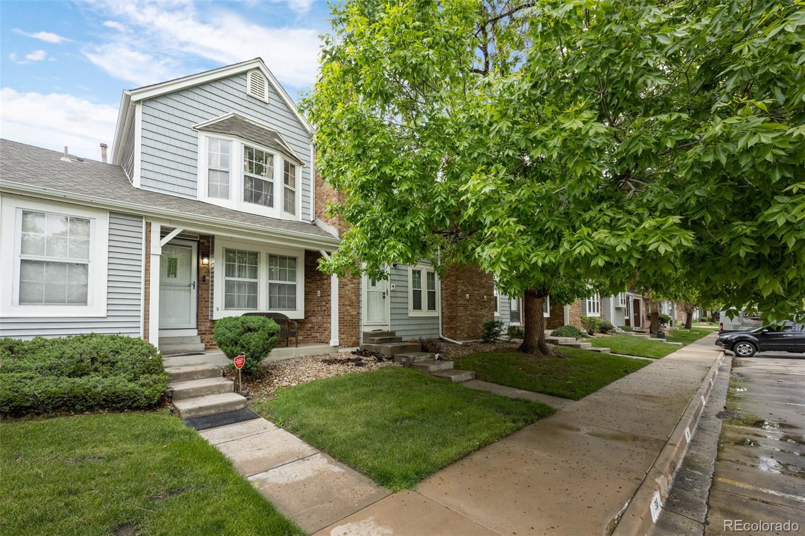 Hillcrest Thornton Condo / Townhome | MLS #: 82163214020 E 94th Avenue B, Thornton Beds: 2 Baths: 2 Price: $300,000