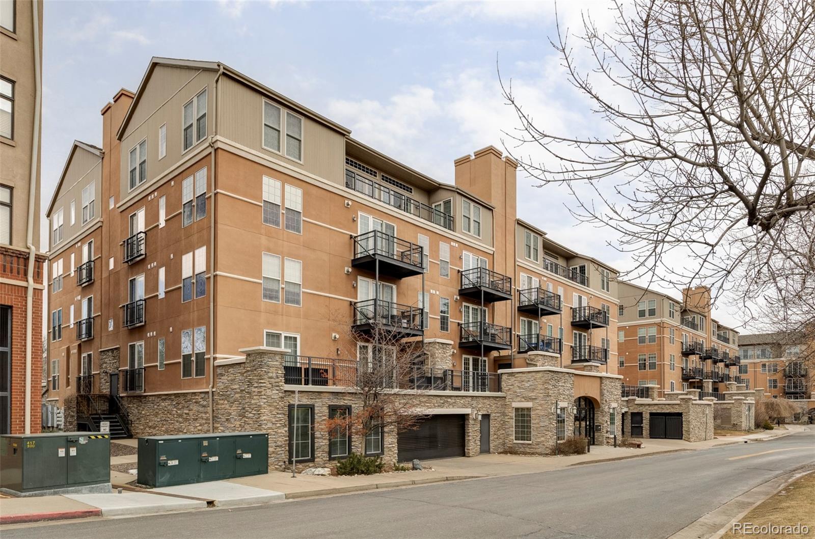 Golden Condo / Townhome | MLS #: 1887300660  11th Street 301, Golden Beds: 2 Baths: 2 Price: $830,000