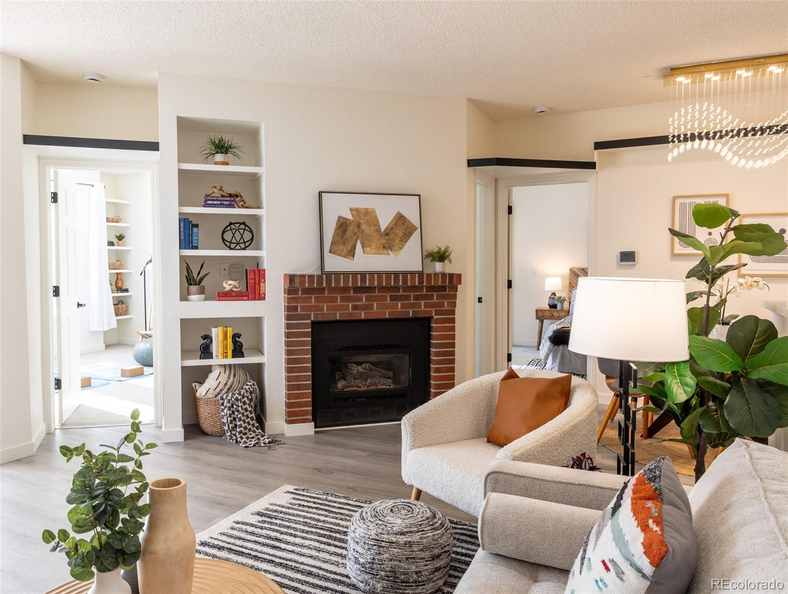  Littleton Condo / Townhome | MLS #: 42764373016 W Prentice Avenue L, Littleton Beds: 2 Baths: 2 Price: $415,000