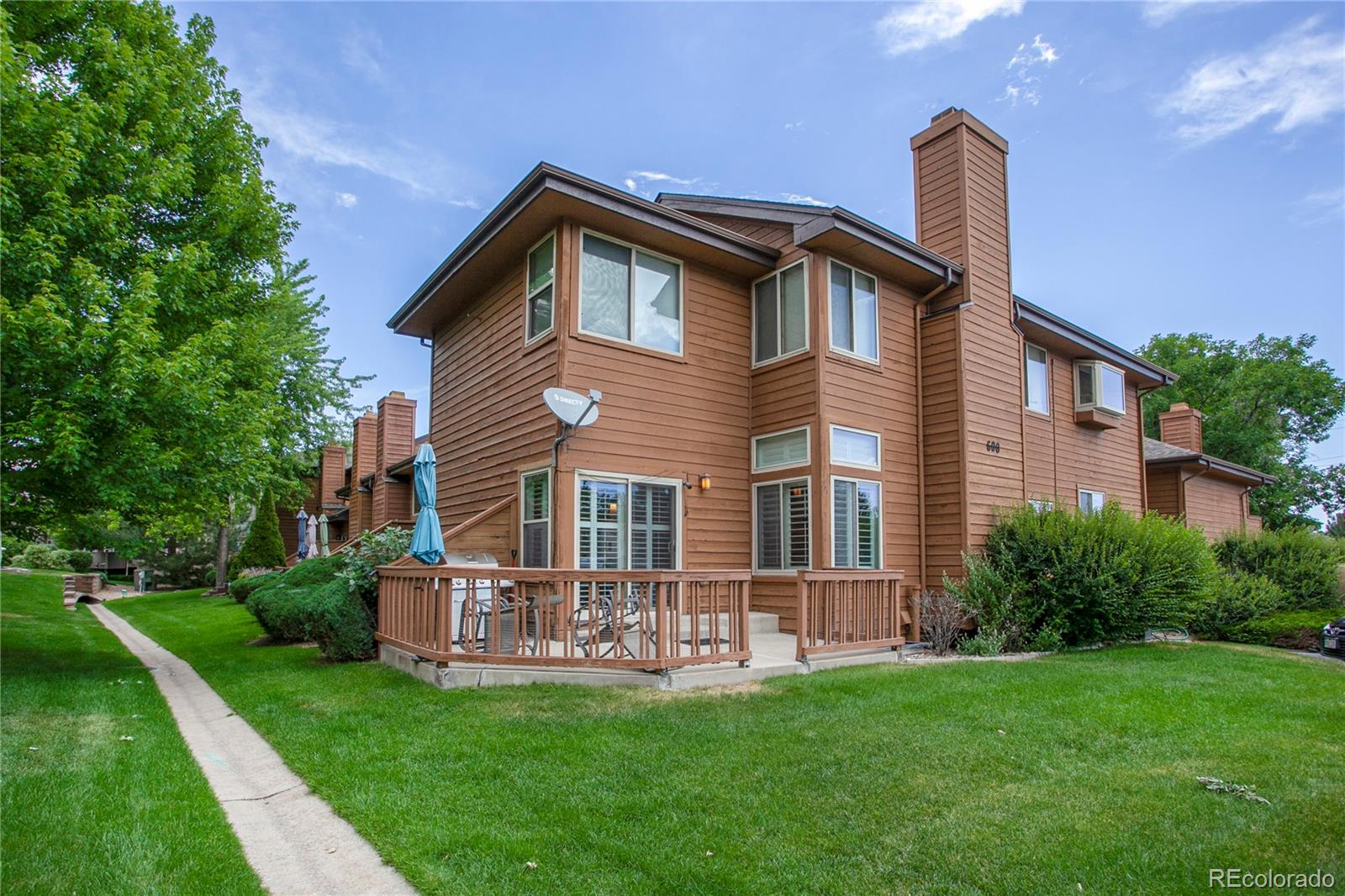 Summer Hill Centennial Condo / Townhome | MLS #: 85072385555 E Briarwood Avenue 603, Centennial Beds: 2 Baths: 3 Price: $455,000