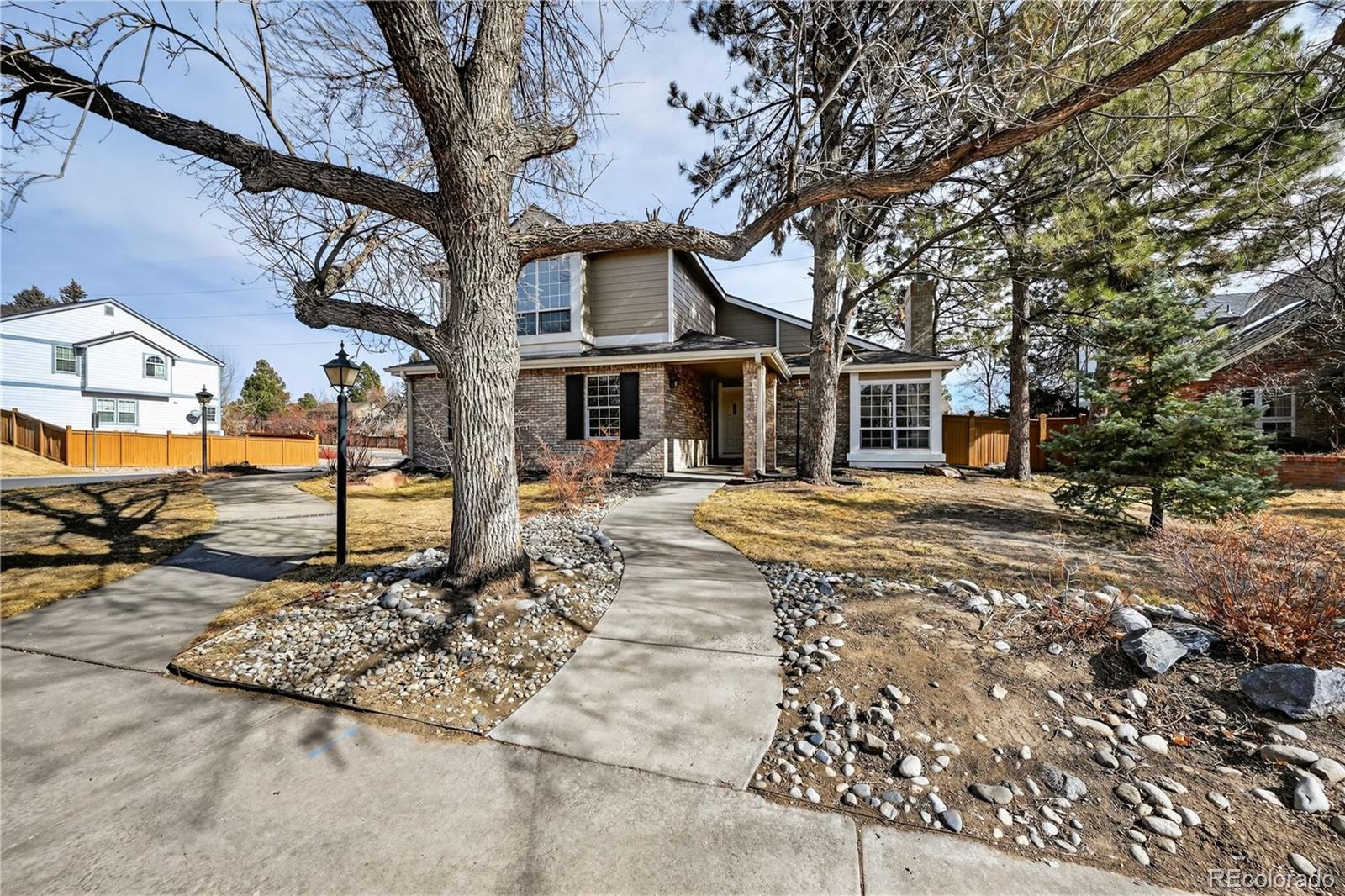 5752 s ouray court, Centennial sold home. Closed on 2026-05-15 for $594,500.