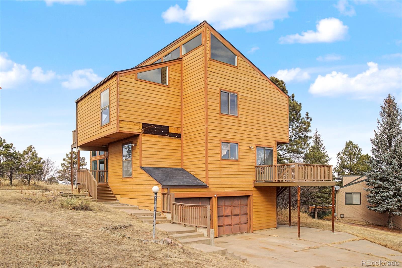 The Pinery Parker Home | MLS #: 57015355765  Thunder Hill Road, Parker Beds: 3 Baths: 4 Price: $524,900