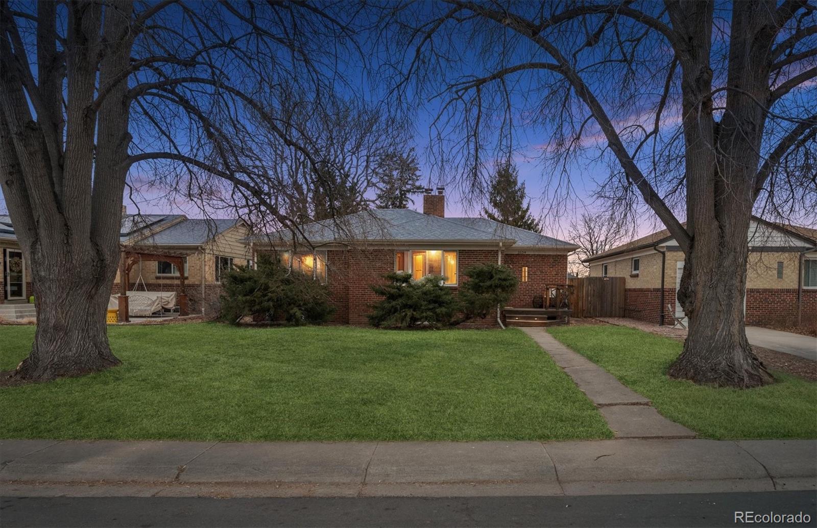 North Park Hill Denver Home | MLS #: 19065862634  Ivanhoe Street, Denver Beds: 4 Baths: 2 Price: $750,000
