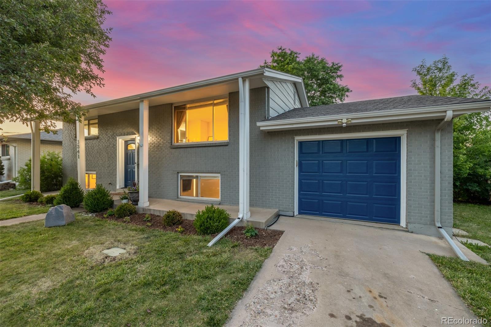 Bow Mar Heights Denver Home | MLS #: 78212363841 W Quinn Place, Denver Beds: 4 Baths: 2 Price: $549,990