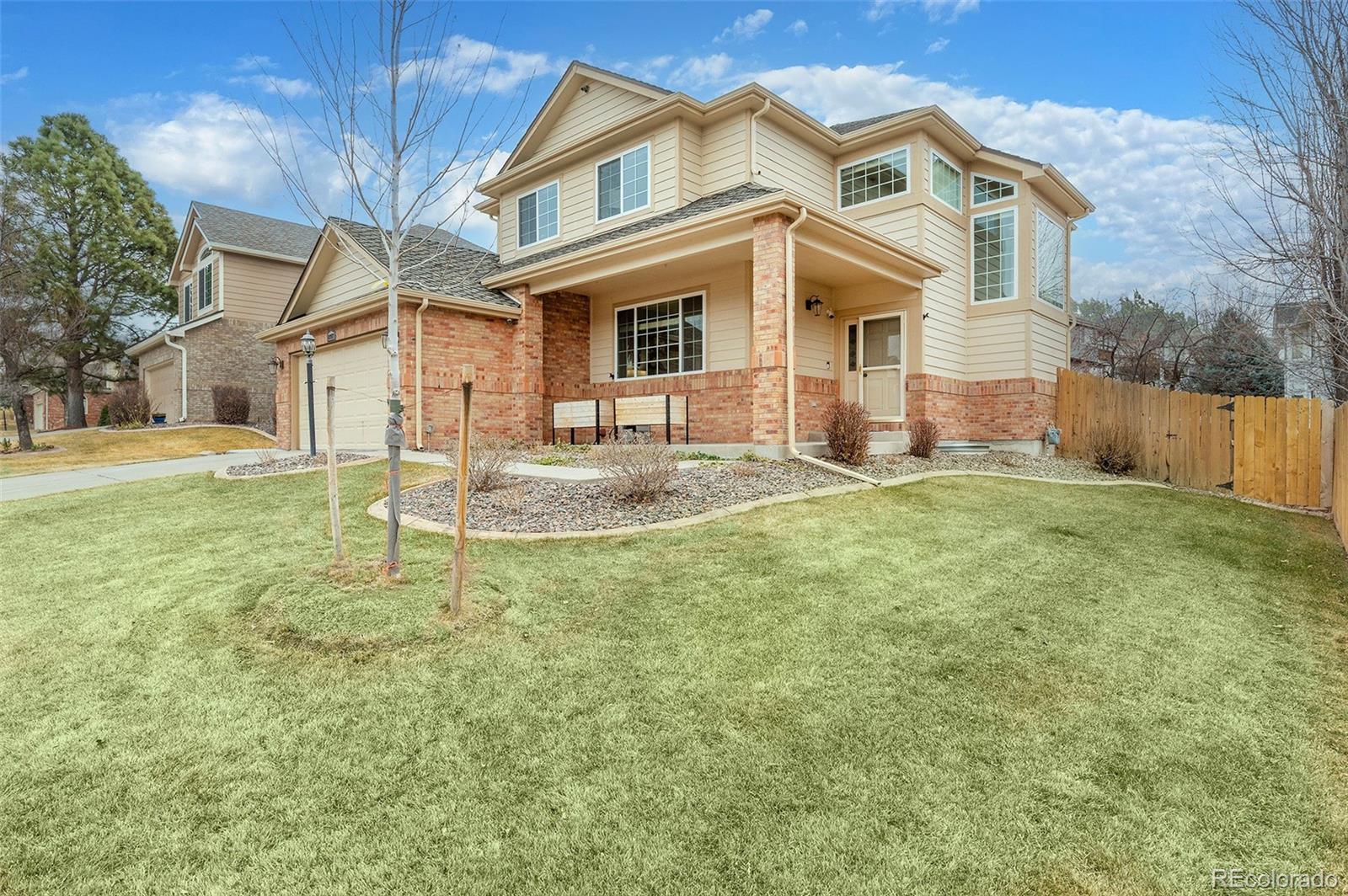 Tuscany Aurora Home | MLS #: 680573518917 E Low Circle, Aurora Beds: 4 Baths: 3 Price: $680,000