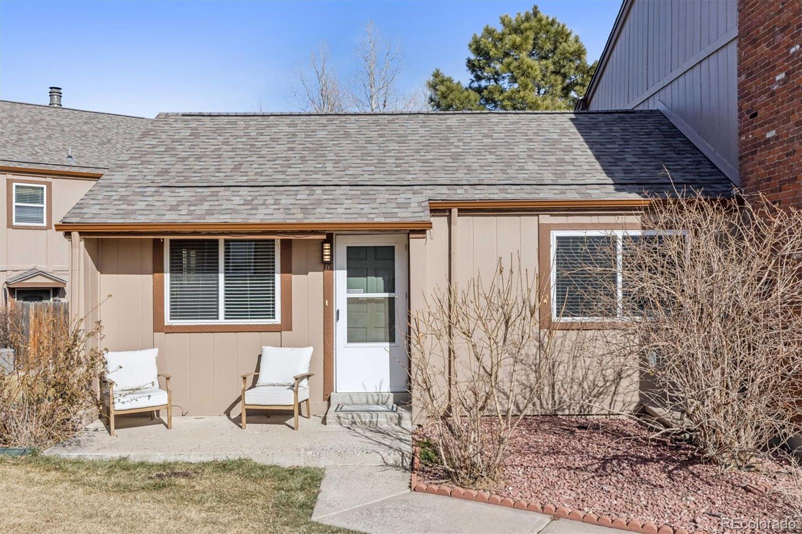 7700 w glasgow place, Littleton sold home. Closed on 2026-05-29 for $250,000.