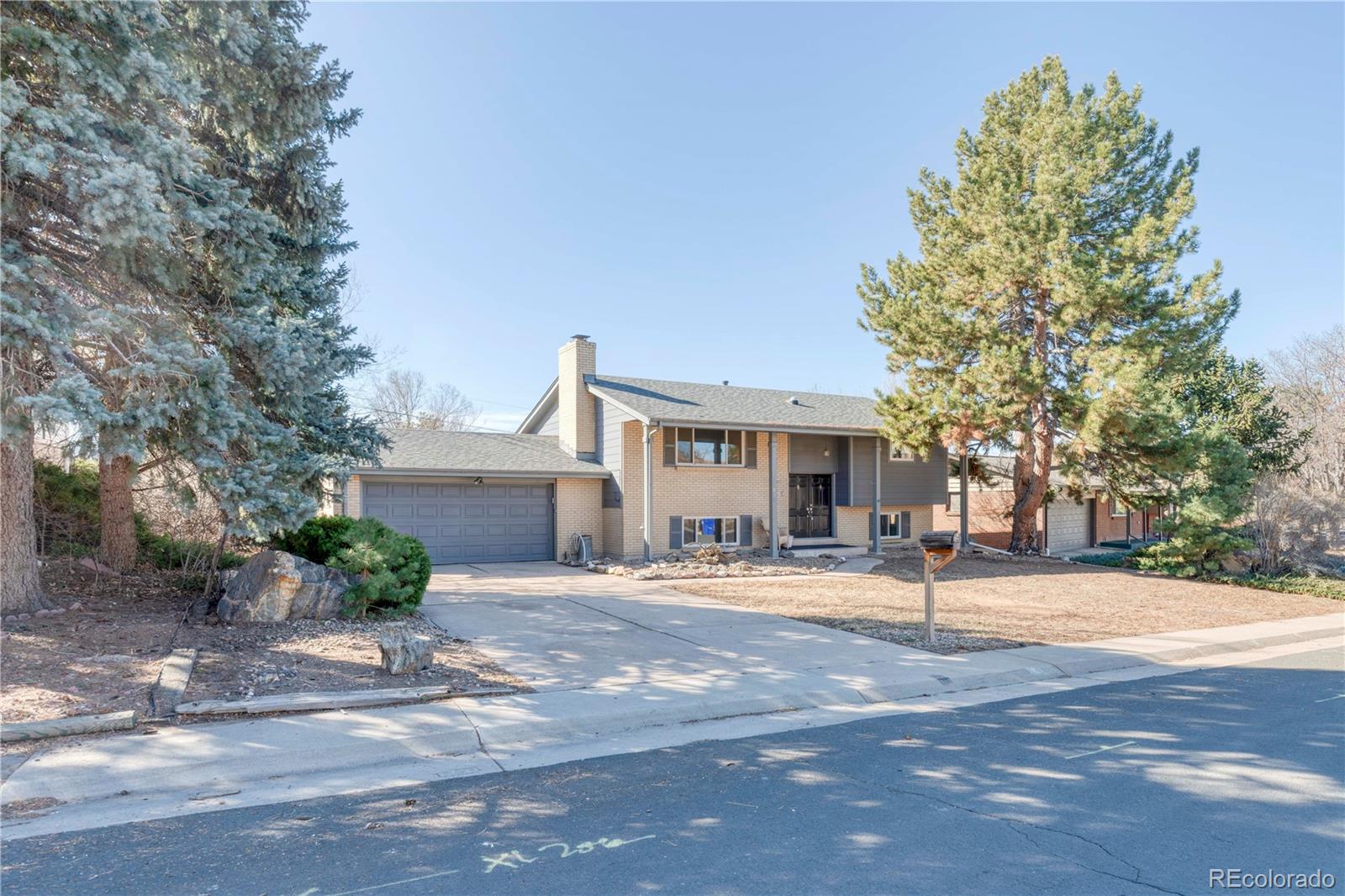 Aurora Hills Aurora Home | MLS #: 894300513086 E Alaska Avenue, Aurora Beds: 4 Baths: 2 Price: $489,000