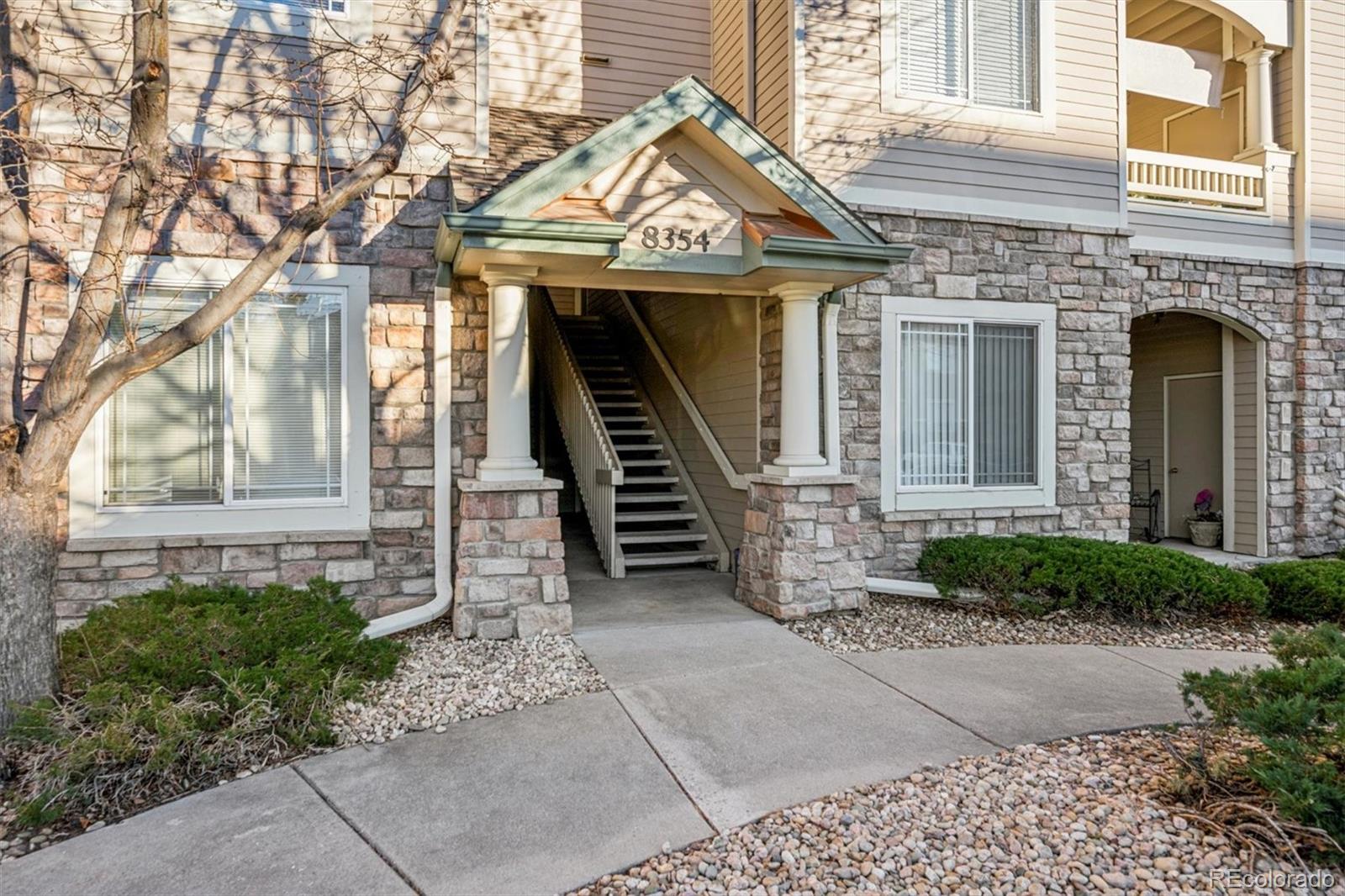 8354 s holland way, Littleton sold home. Closed on 2026-05-29 for $320,000.