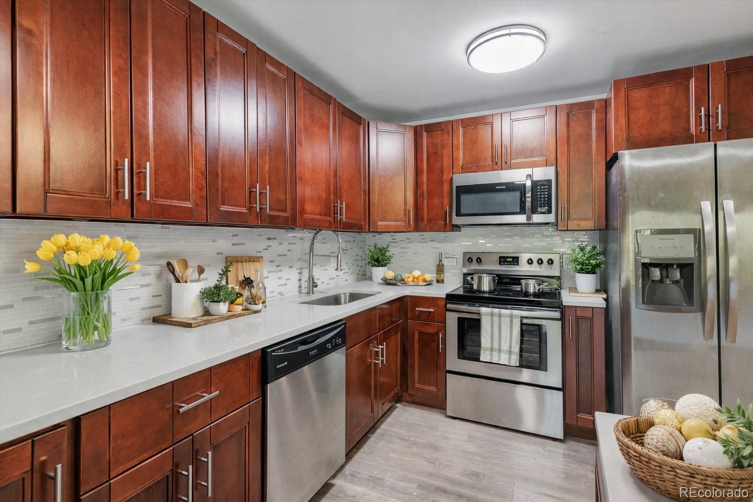 Dsw Denver Condo / Townhome | MLS #: 6902753595 S Alton Way 7B, Denver Beds: 2 Baths: 2 Price: $225,000