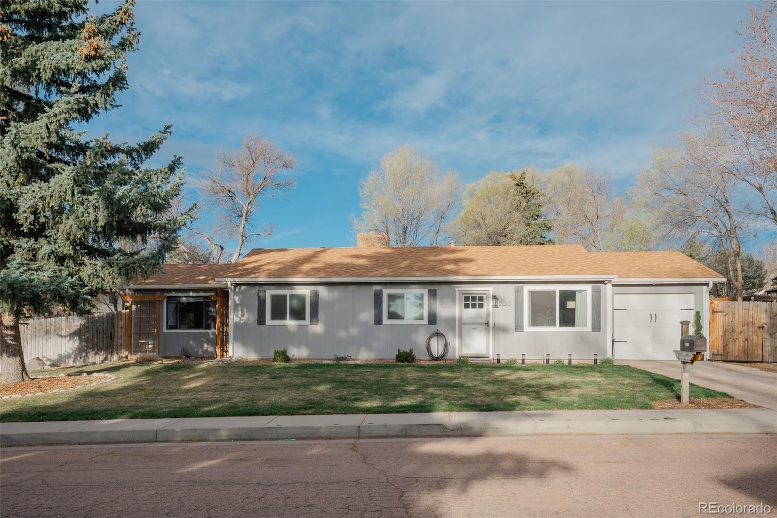 Eastridge Colorado Springs Home | MLS #: 86382462010  Shawnee Drive, Colorado Springs Beds: 3 Baths: 2 Price: $375,000