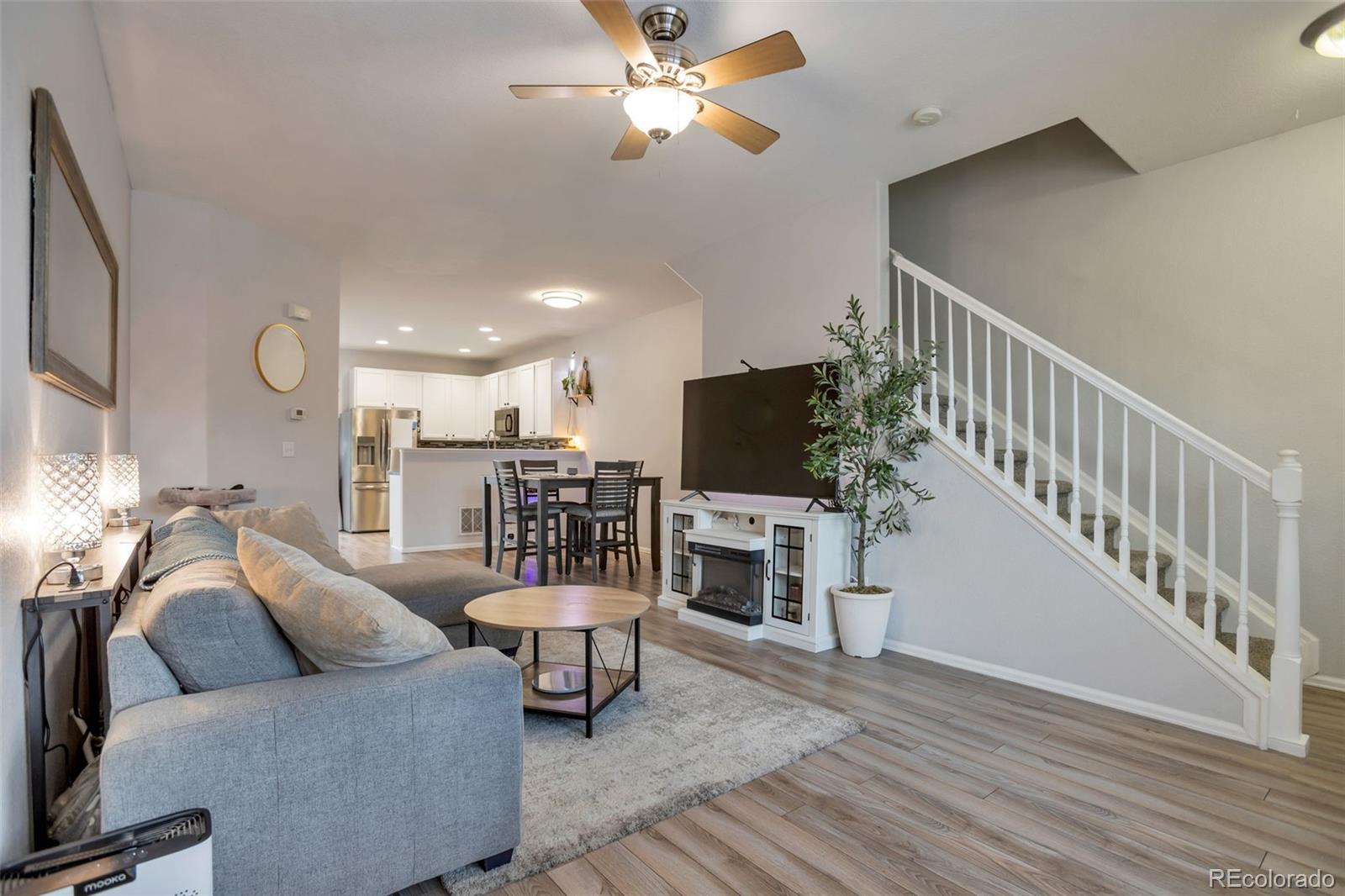 Fronterra Village Commerce City Condo / Townhome | MLS #: 287036415612 E 96th Way 1D, Commerce City Beds: 2 Baths: 3 Price: $329,000