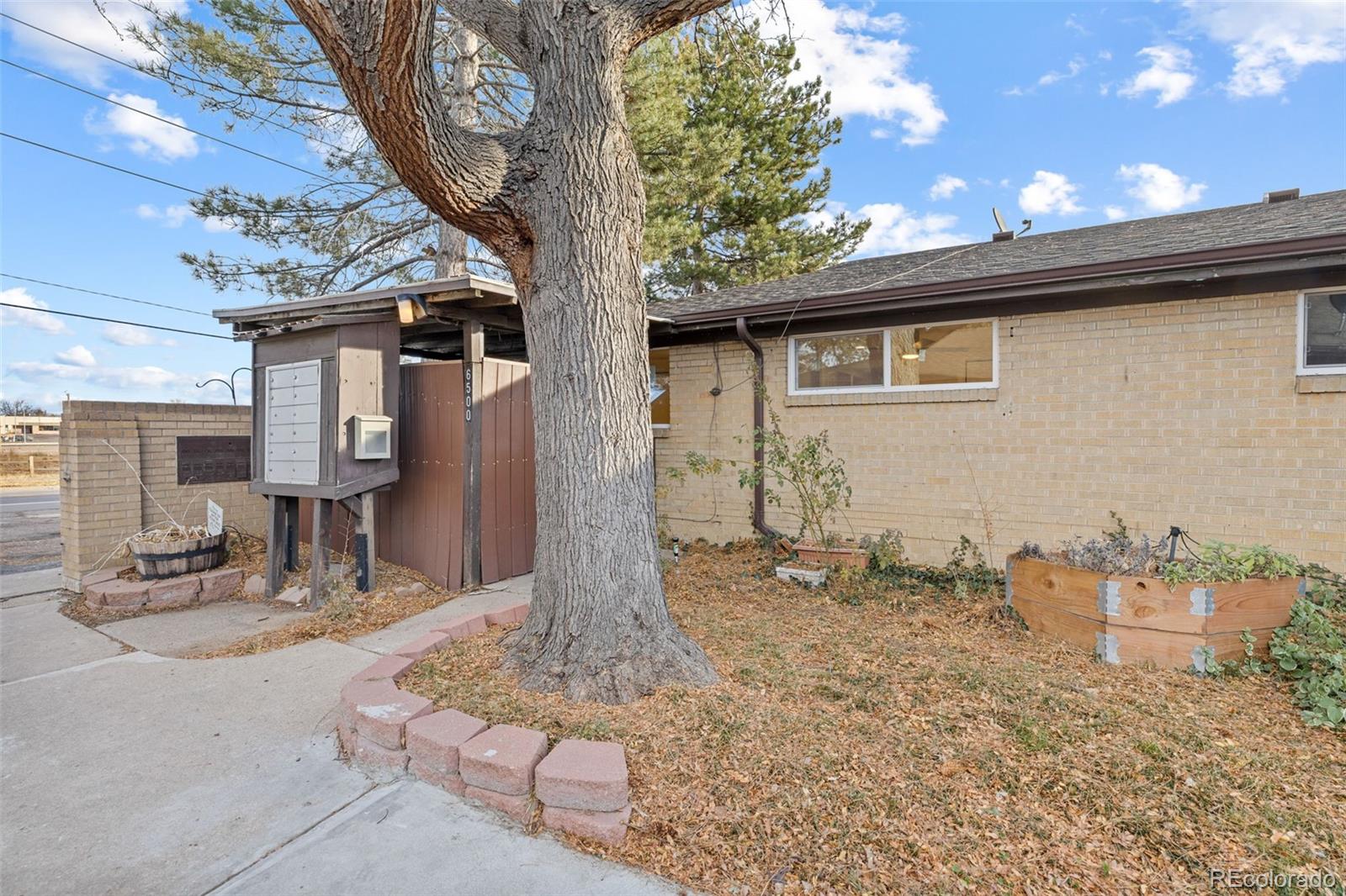  Lakewood Condo / Townhome | MLS #: 20710796534 W 14th Avenue , Lakewood Beds: 2 Baths: 1 Price: $275,000