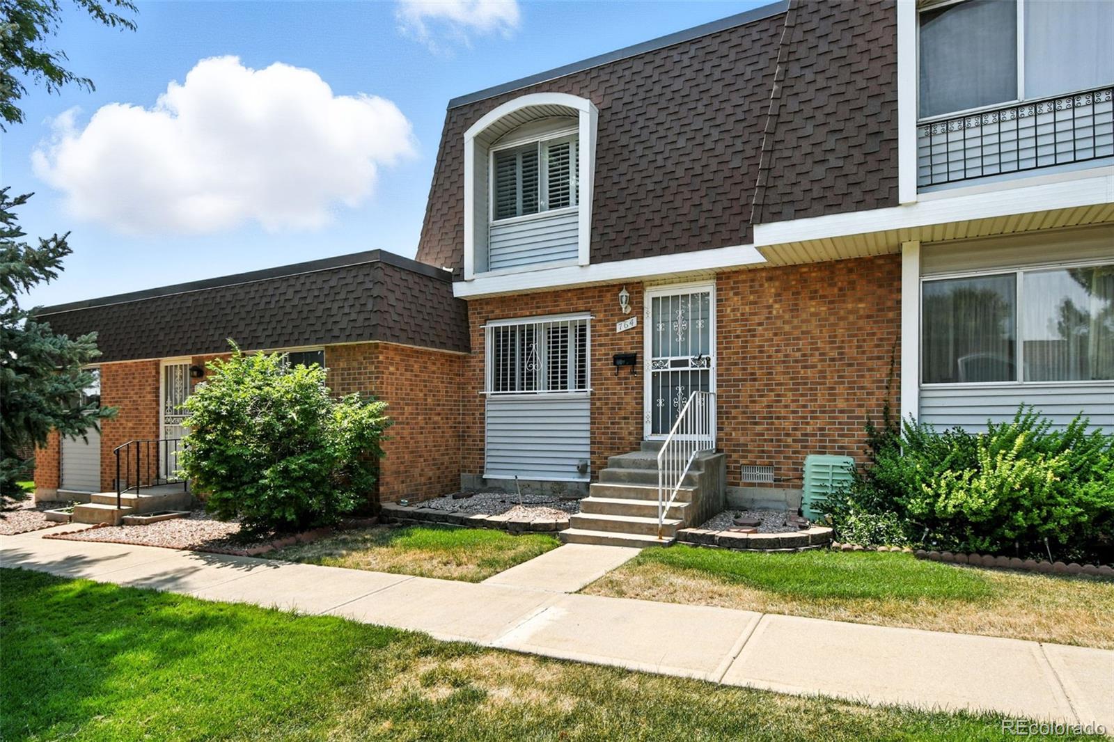 Green Mountain Lakewood Condo / Townhome | MLS #: 3338906764 S Youngfield Court , Lakewood Beds: 2 Baths: 2 Price: $299,000