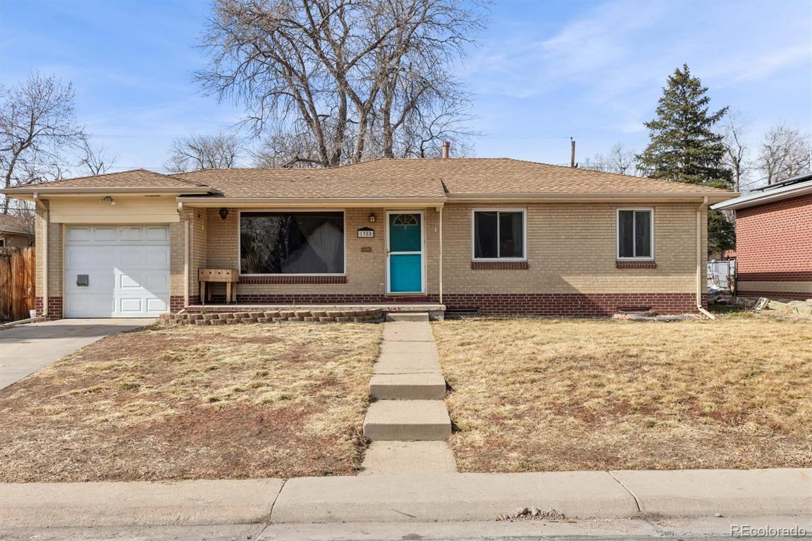 Cloverdale Lakewood Home | MLS #: 98752381385 S Depew Street, Lakewood Beds: 4 Baths: 2 Price: $469,000