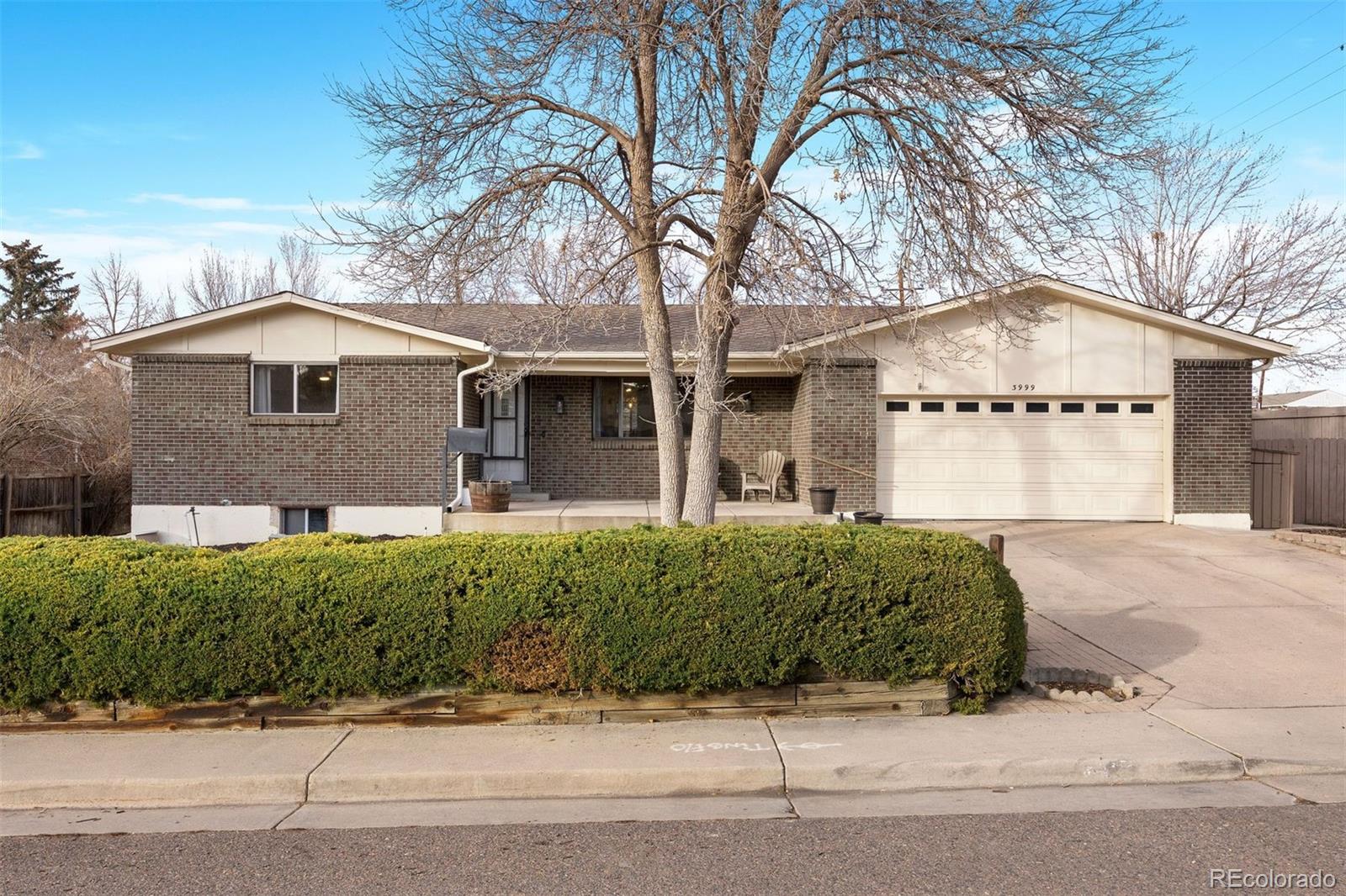 3999 e nobles road, Centennial sold home. Closed on 2026-04-23 for $665,000.