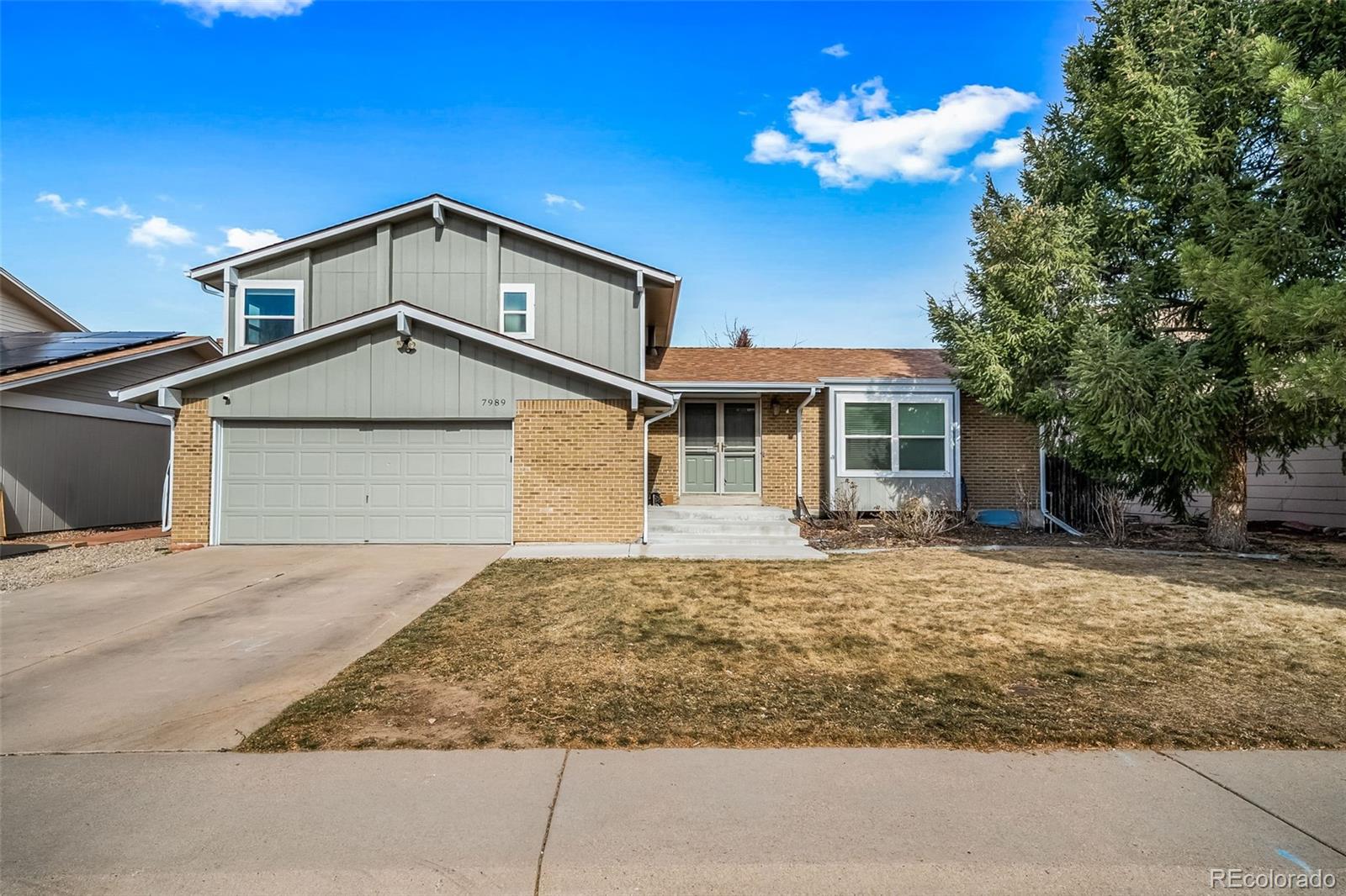 7989 w fremont avenue, Littleton sold home. Closed on 2026-04-10 for $590,000.