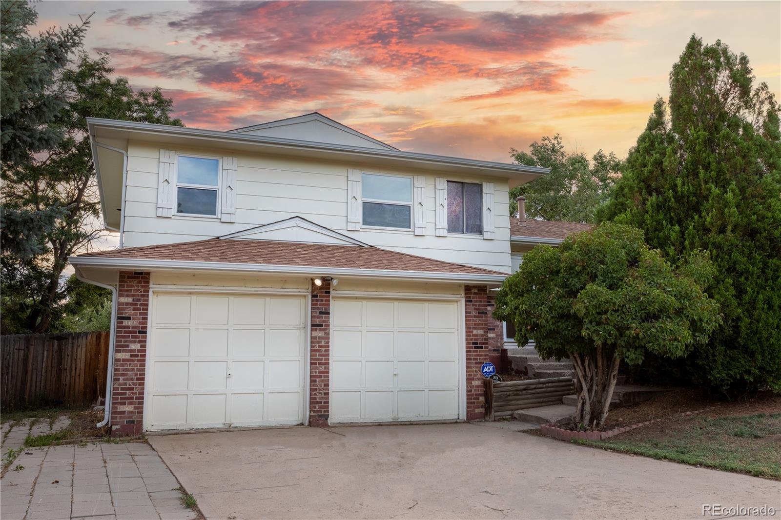  Aurora Home | MLS #: 86759771775 S Memphis Street, Aurora Beds: 3 Baths: 2 Price: $399,000
