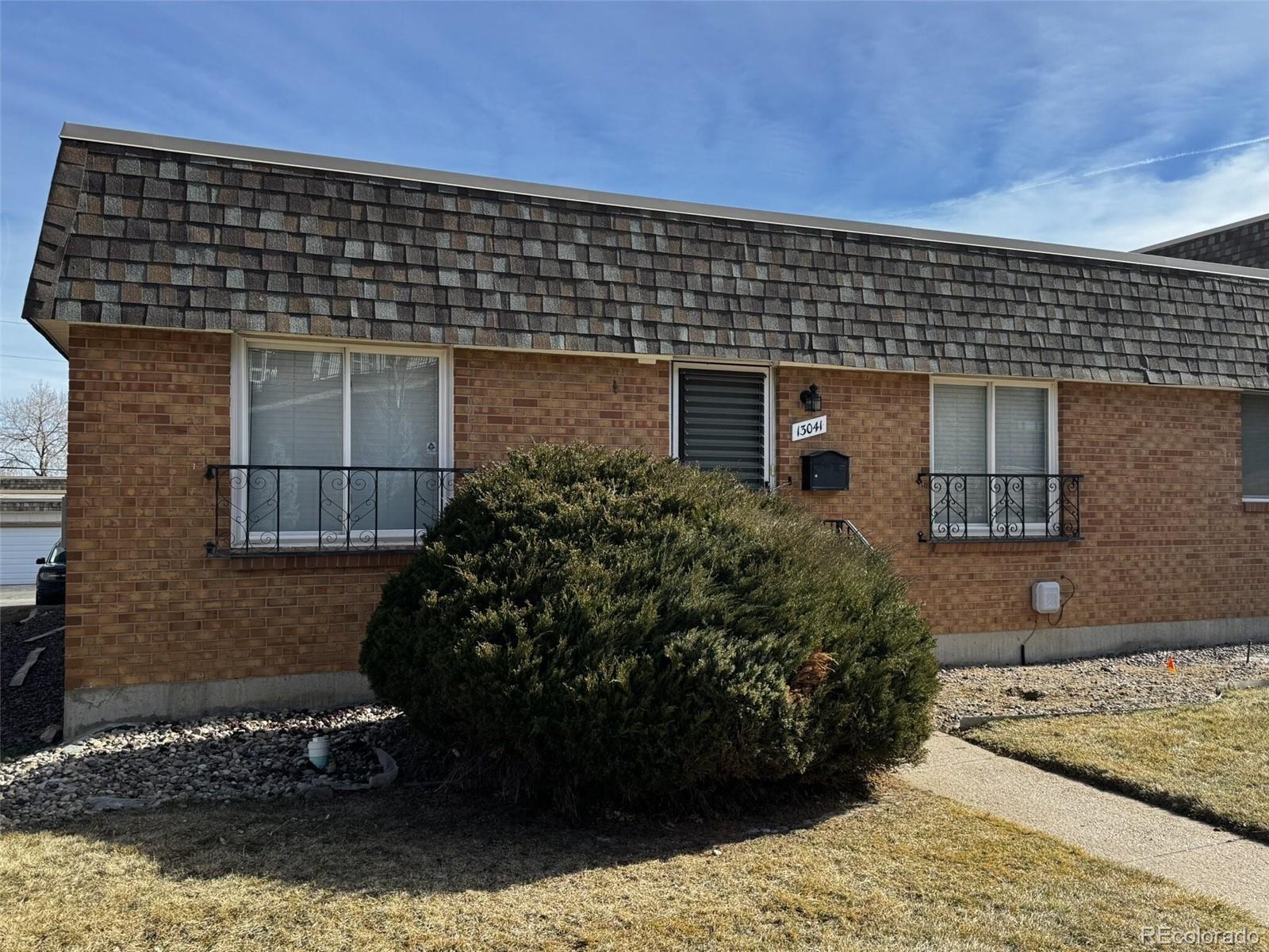 Green Mountain Lakewood Condo / Townhome | MLS #: 992601113041 W Ohio Avenue , Lakewood Beds: 2 Baths: 2 Price: $379,900