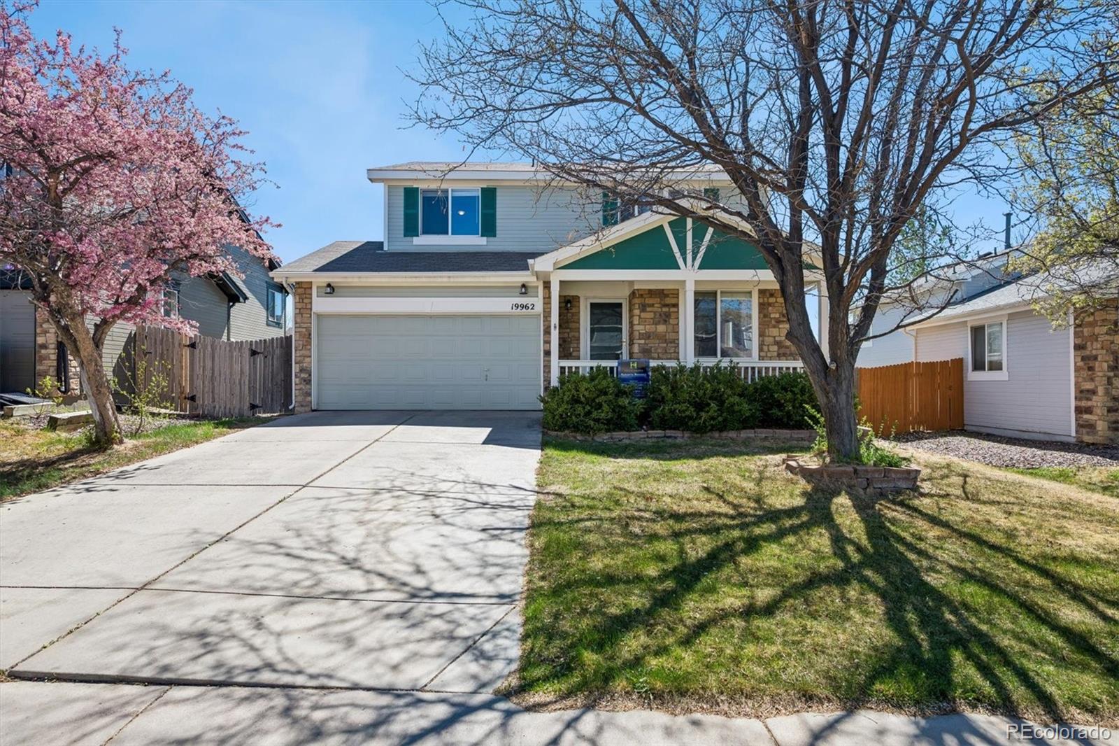 Sterling Hills Aurora Home | MLS #: 755742319962 E Harvard Avenue, Aurora Beds: 4 Baths: 3 Price: $499,900