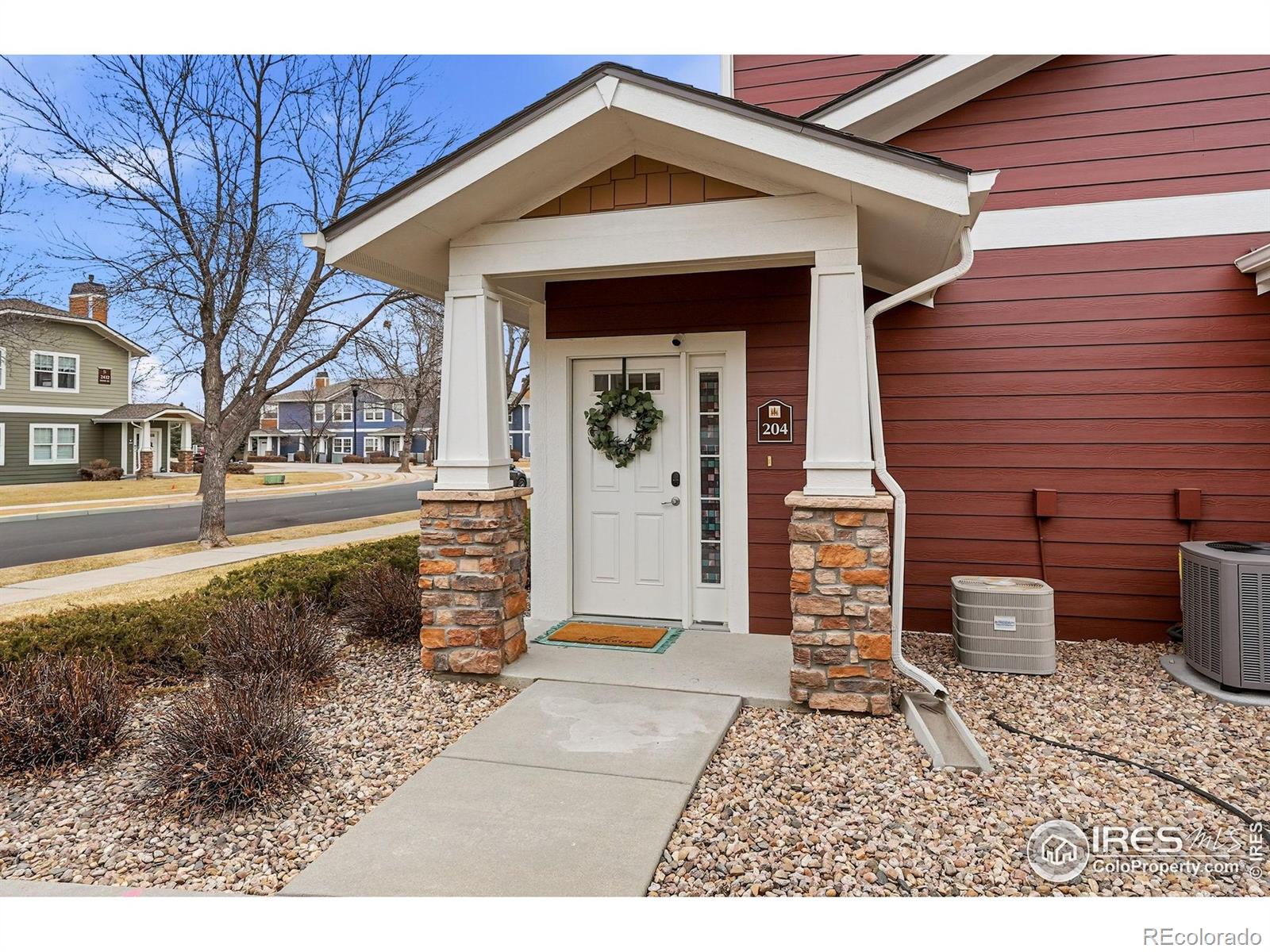 2433 owens avenue, Fort Collins sold home. Closed on 2026-05-07 for $366,500.