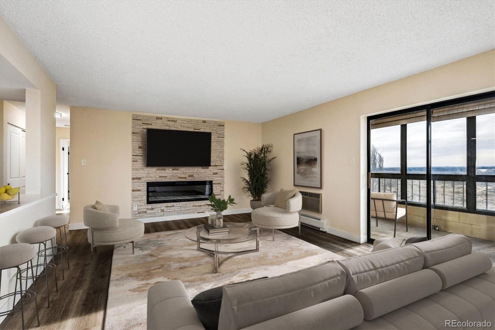 Heather Gardens Aurora Condo / Townhome | MLS #: 363416413850 E Marina Drive 401, Aurora Beds: 2 Baths: 2 Price: $389,900