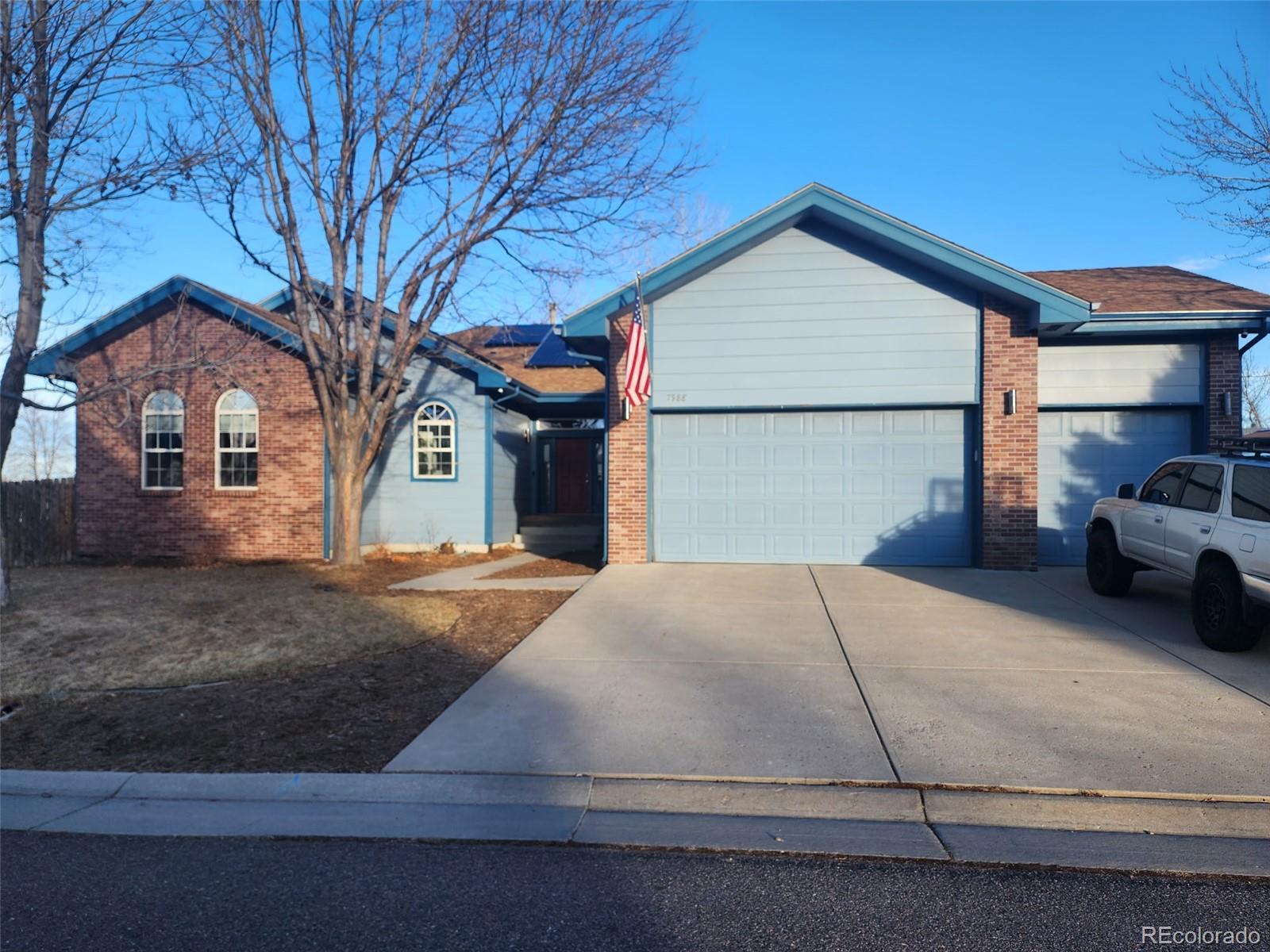 Fairview Heights Littleton Home | MLS #: 89481147988 S Dudley Street, Littleton Beds: 5 Baths: 4 Price: $839,500