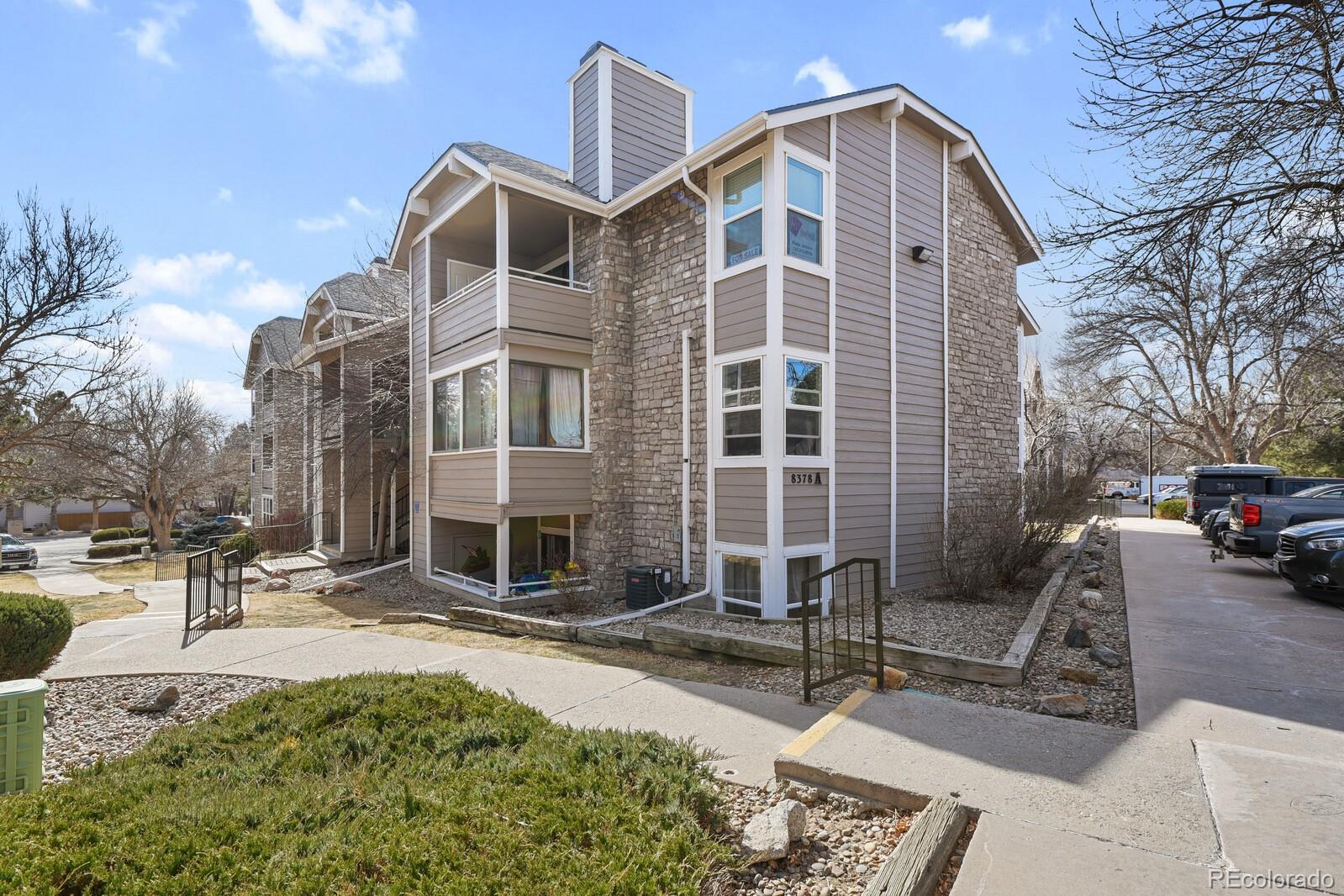 Cay At Marina Pointe Littleton Condo / Townhome | MLS #: 61851098378 S Upham Way A305, Littleton Beds: 2 Baths: 2 Price: $285,000