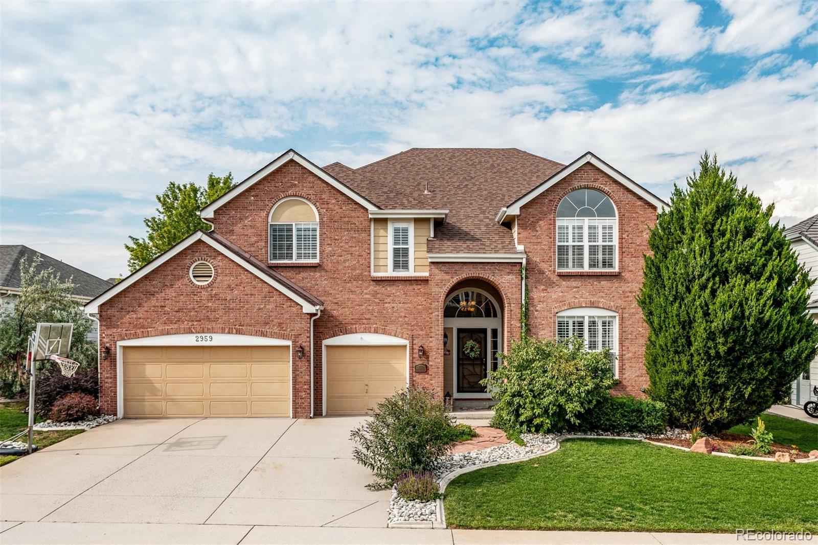  Highlands Ranch Home | MLS #: 65832282959  Clairton Drive, Highlands Ranch Beds: 5 Baths: 4 Price: $995,000
