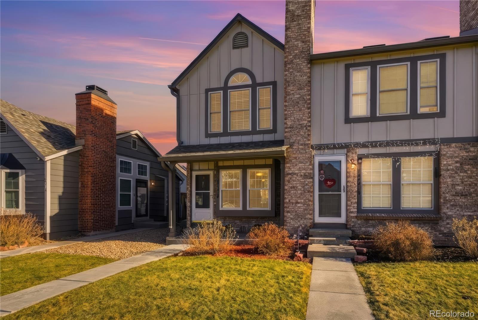 Discovery At Smoky Hill Aurora Condo / Townhome | MLS #: 658198116991 E Chenango Avenue A, Aurora Beds: 2 Baths: 2 Price: $265,000