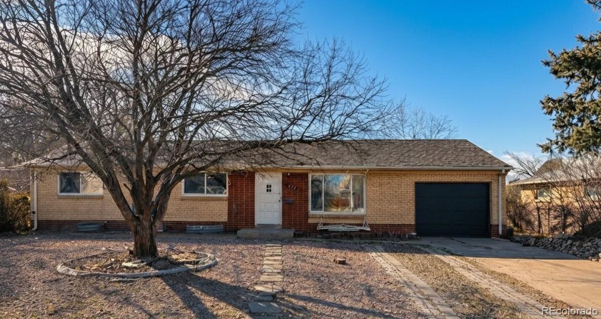 Sunnyvale Aurora Home | MLS #: 9347906431  Galena Street, Aurora Beds: 6 Baths: 3 Price: $425,000