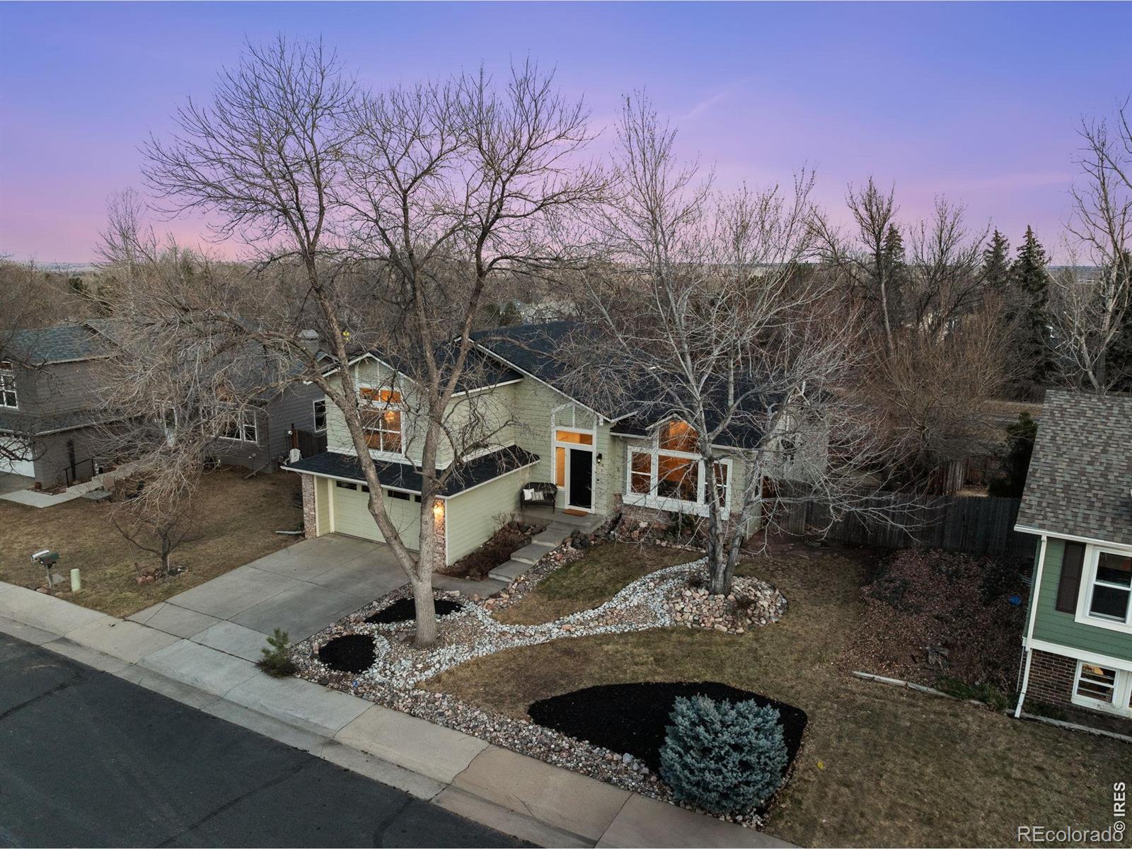  Louisville Home | MLS #: 4567891051735518 W Cactus Court, Louisville Beds: 4 Baths: 3 Price: $950,000