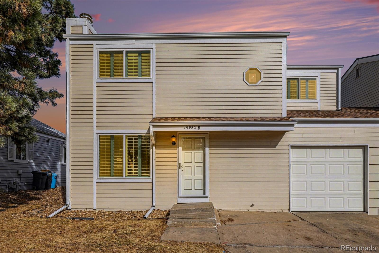 Sunburst Aurora Condo / Townhome | MLS #: 281013515922 E Rice Place B, Aurora Beds: 3 Baths: 2 Price: $329,000