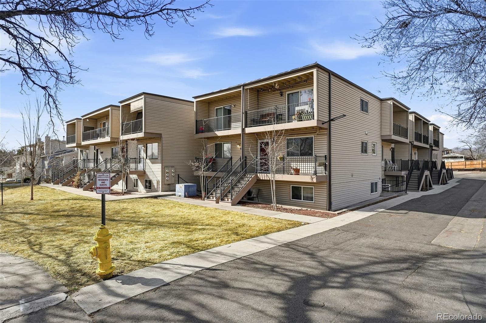  Arvada Condo / Townhome | MLS #: 94379196021  Yarrow Street B11, Arvada Beds: 2 Baths: 2 Price: $265,000