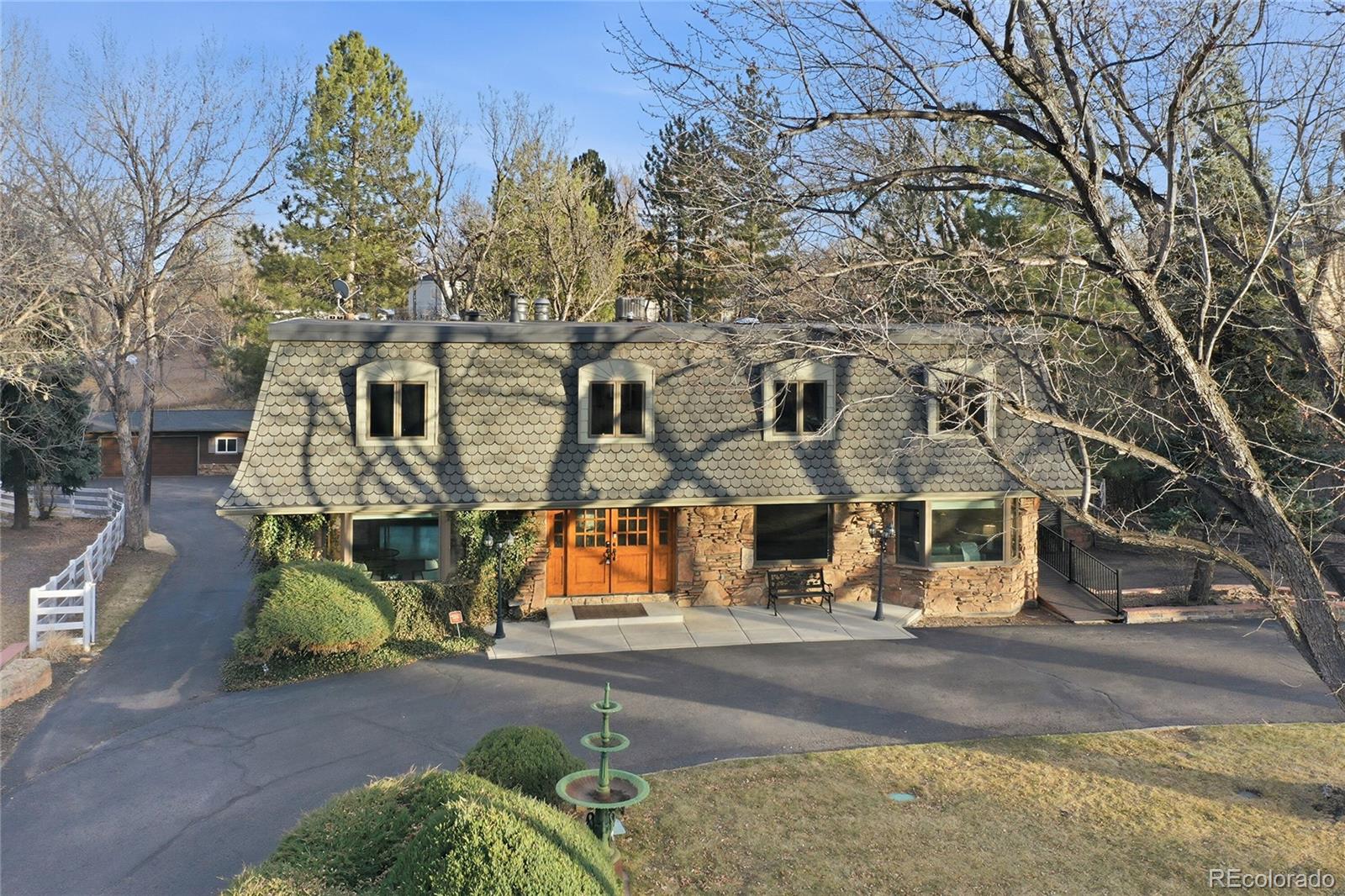 Green Acres Lakewood Home | MLS #: 9572462730  Crescent Lane, Lakewood Beds: 4 Baths: 4 Price: $1,250,000