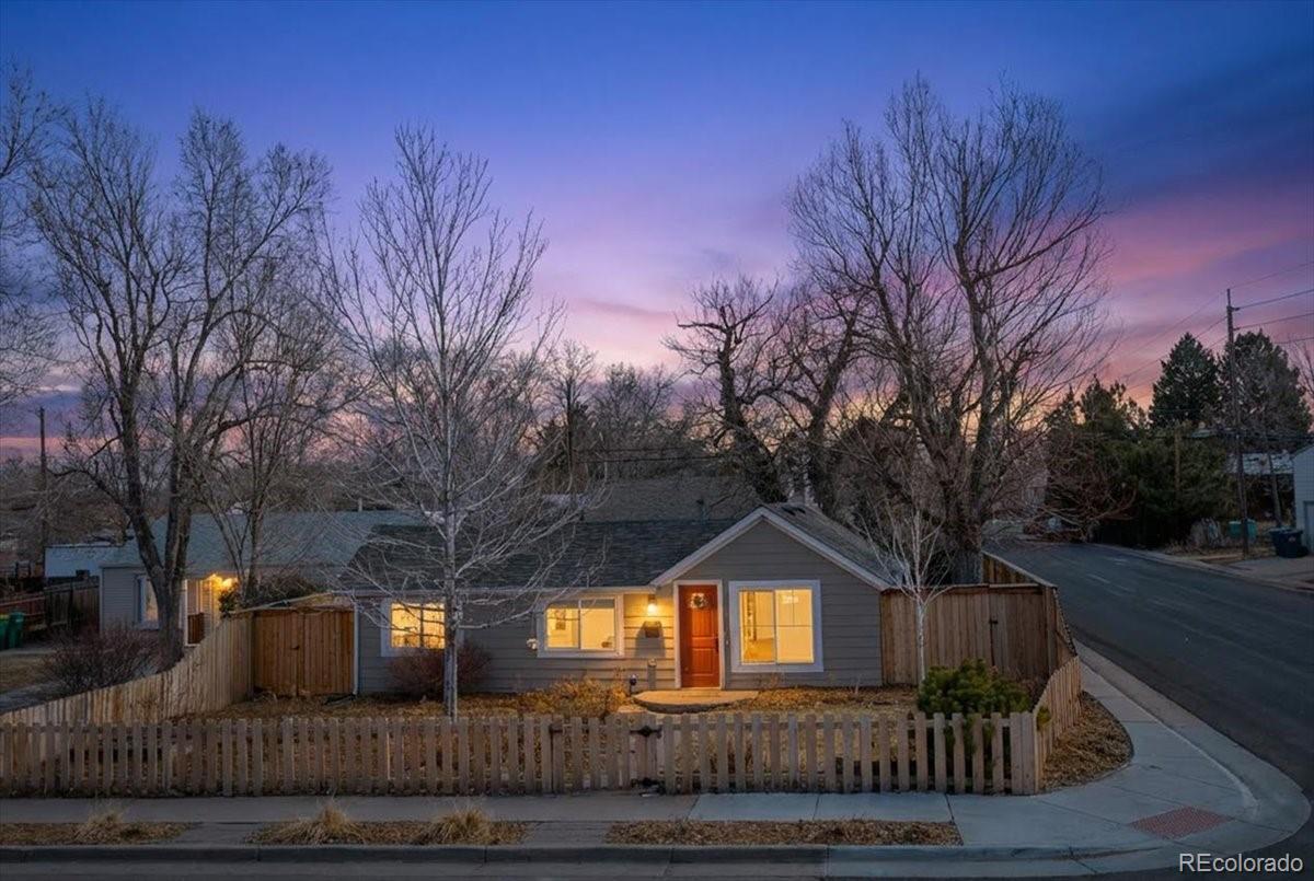 Leeland Heights Englewood Home | MLS #: 58516224798 S Huron Street, Englewood Beds: 3 Baths: 2 Price: $575,000