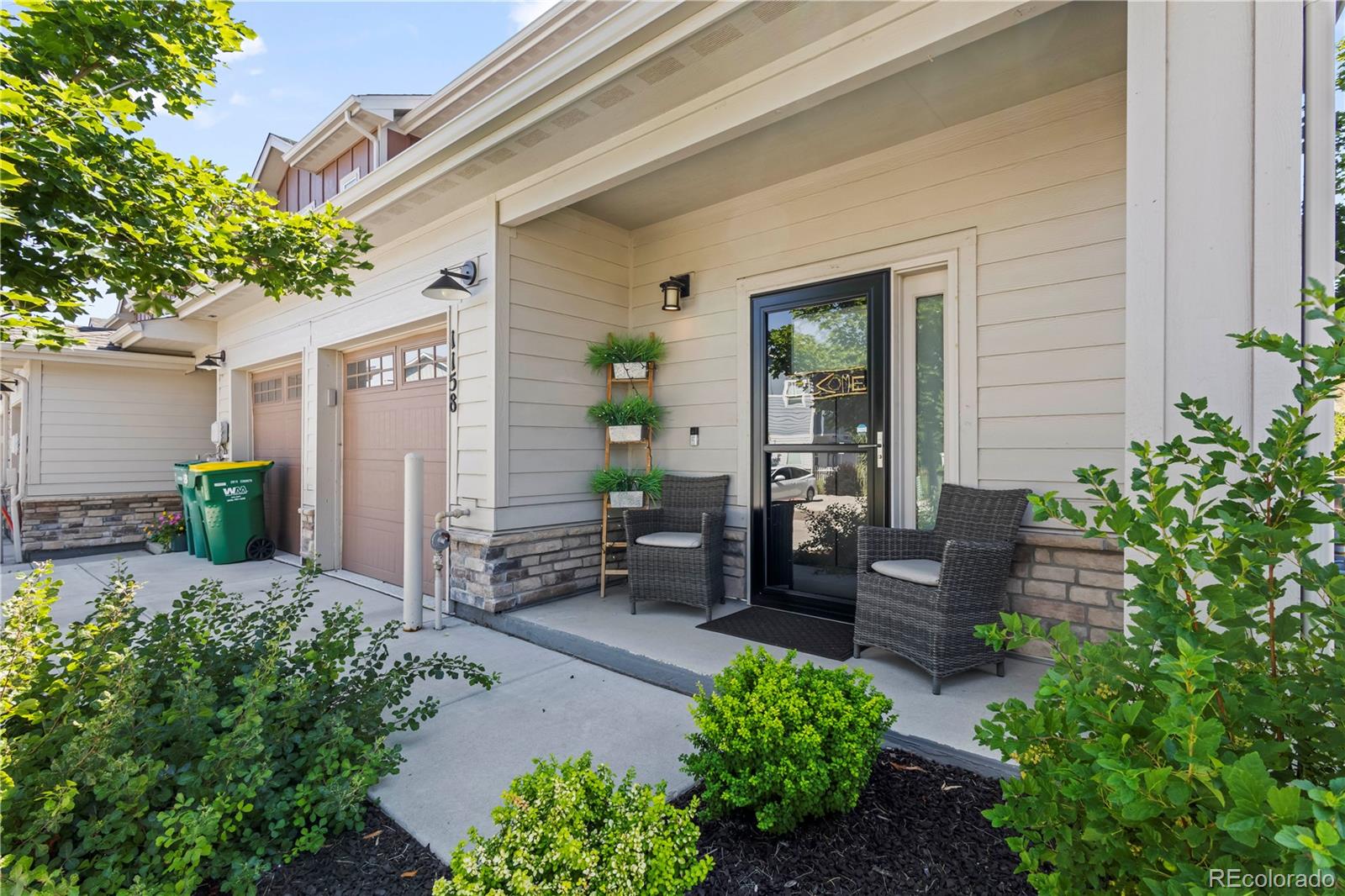  Lakewood Condo / Townhome | MLS #: 73099451158  Oak Circle , Lakewood Beds: 3 Baths: 3 Price: $599,000