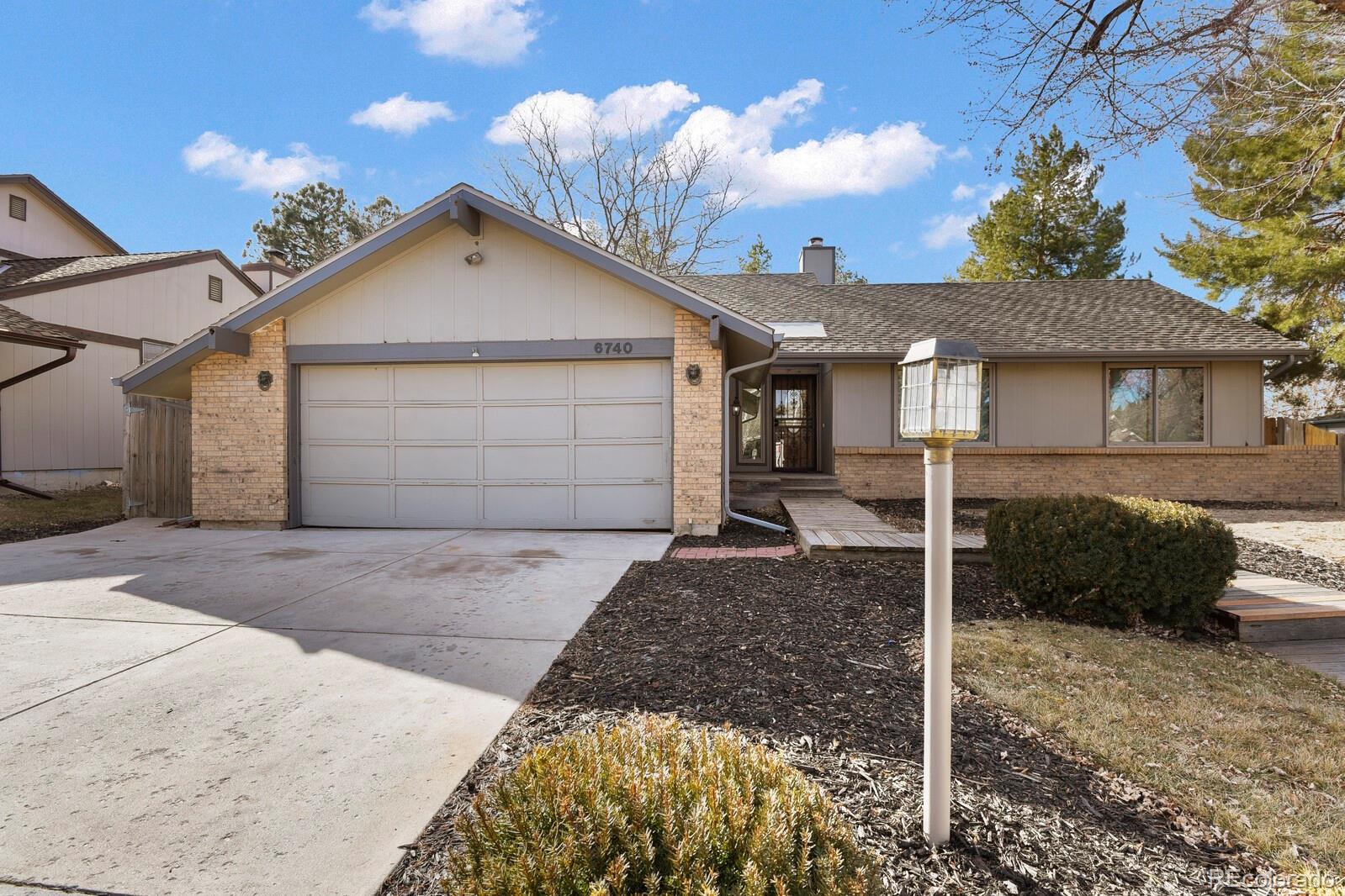 Centennial Home | MLS #: 79743086740 E Heritage Place, Centennial Beds: 4 Baths: 3 Price: $575,000