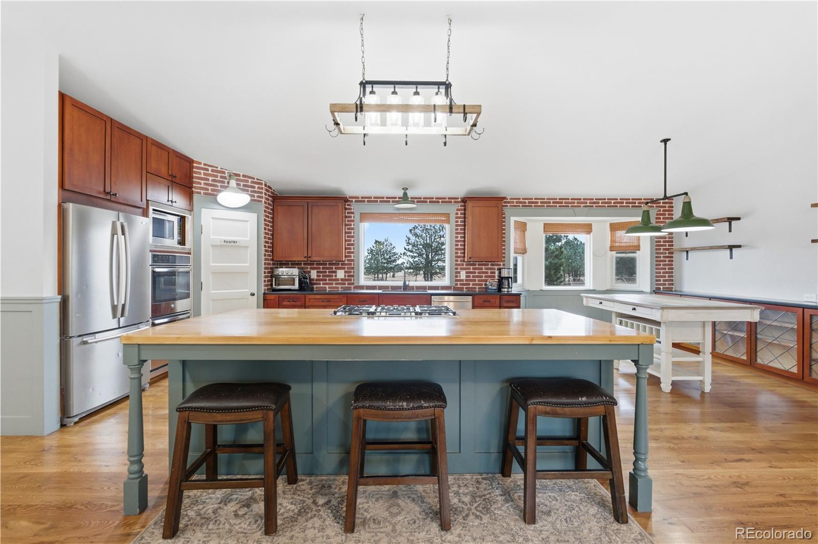 9260 e blue sage circle, Colorado Springs sold home. Closed on 2026-06-05 for $899,500.