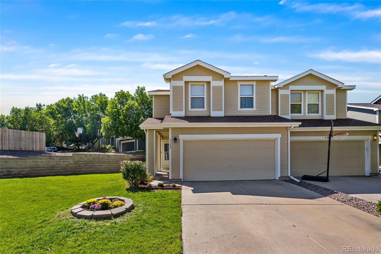 Aurora Home | MLS #: 65578505389 S Quatar Circle, Aurora Beds: 3 Baths: 3 Price: $425,000