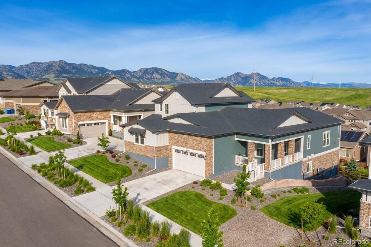  Arvada Condo / Townhome | MLS #: 517219417693 W 93rd Place , Arvada Beds: 4 Baths: 3 Price: $694,000