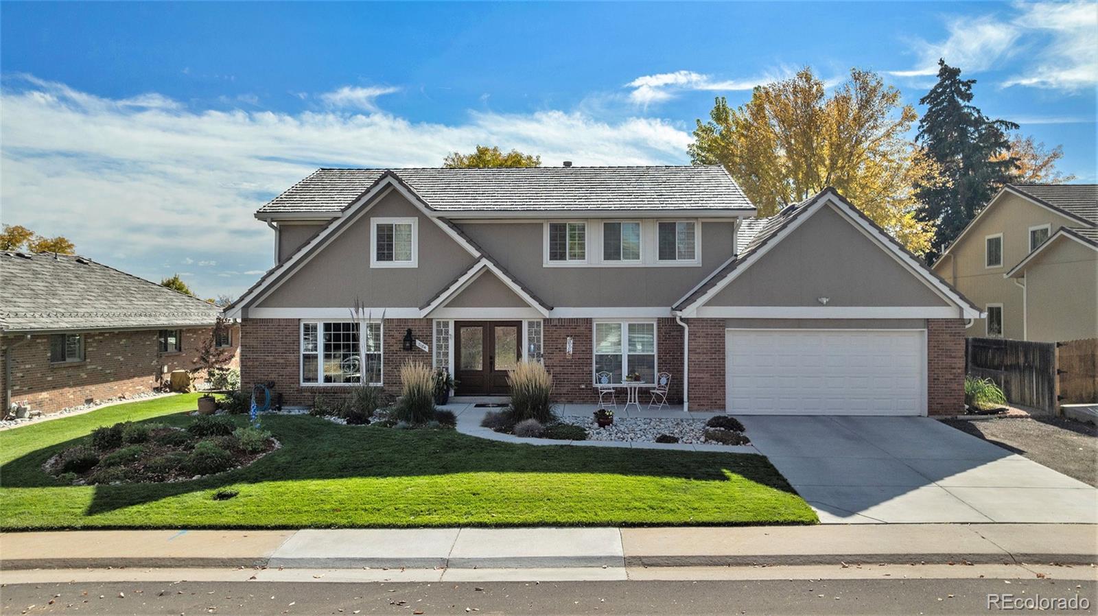 Columbine Knolls South Littleton Home | MLS #: 38370717184 W Walden Drive, Littleton Beds: 5 Baths: 4 Price: $875,000